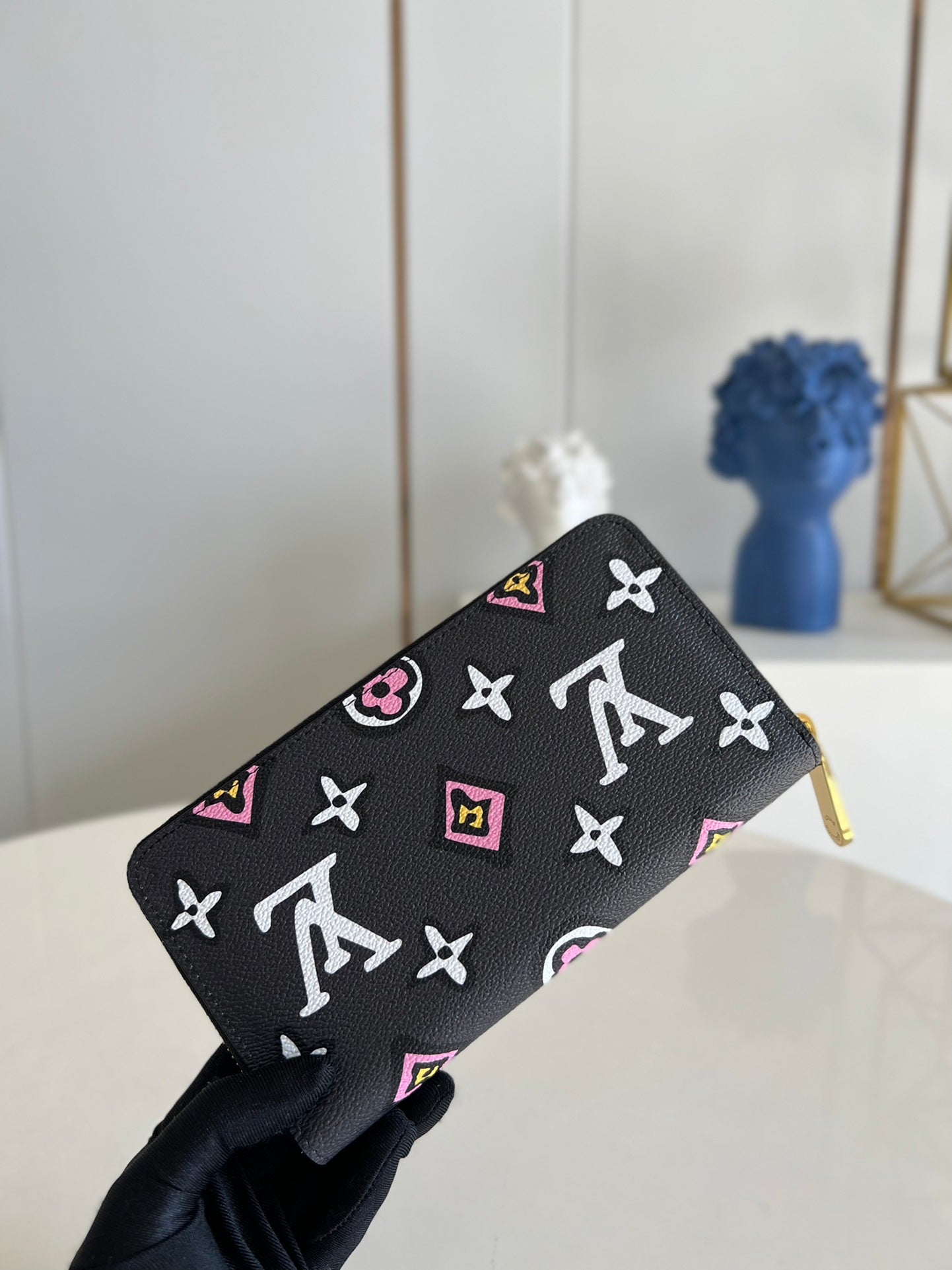 [TOP] Louis Vuitton LV L*V Wild At Heart Zippy Wallet