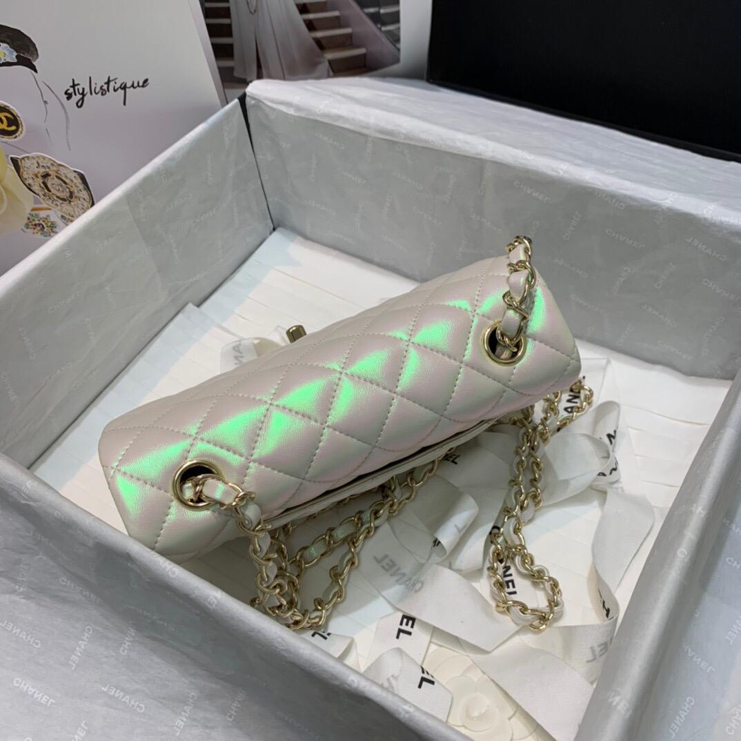 [TOP] CHANEL Classic Flap Bag Mini 20CM - White Iridescent