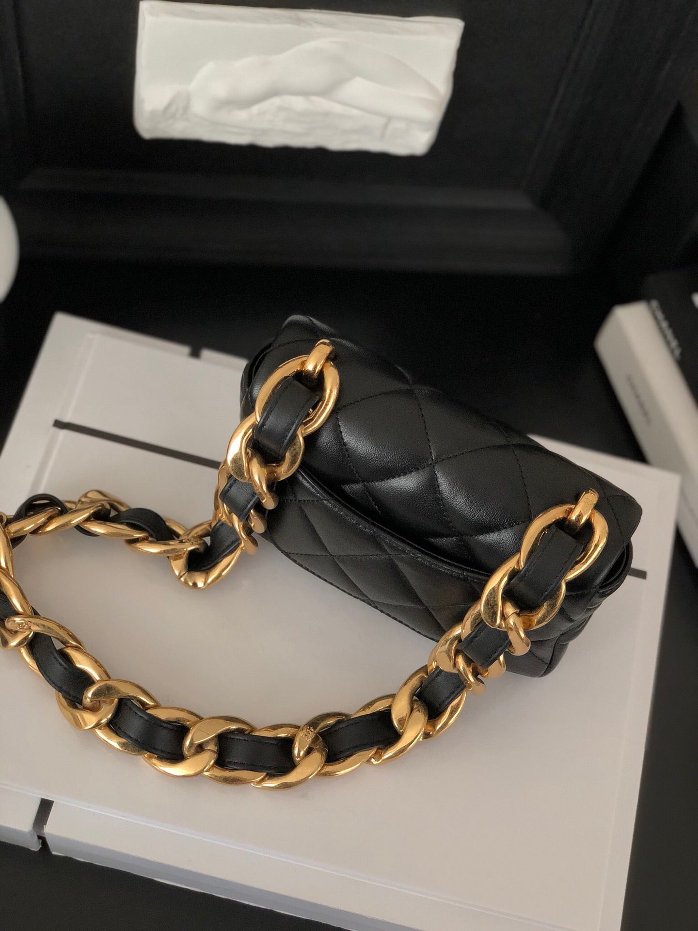 [TOP] CHANEL Classic Flap Leather Big Chain Mini 20cm - Black