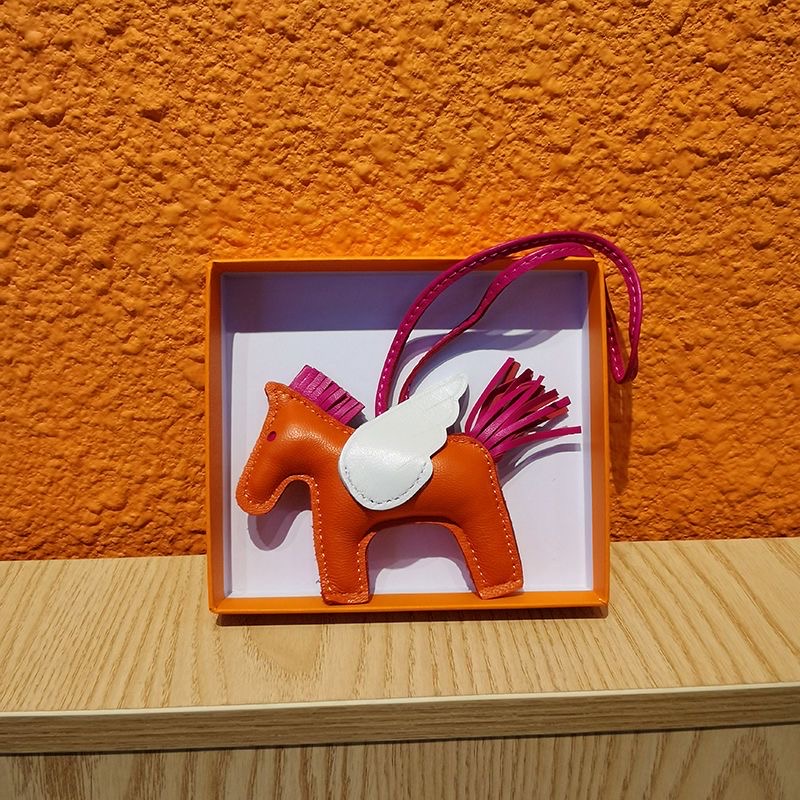 [TOP] HERMES Pagasus Charm - 19 Colours