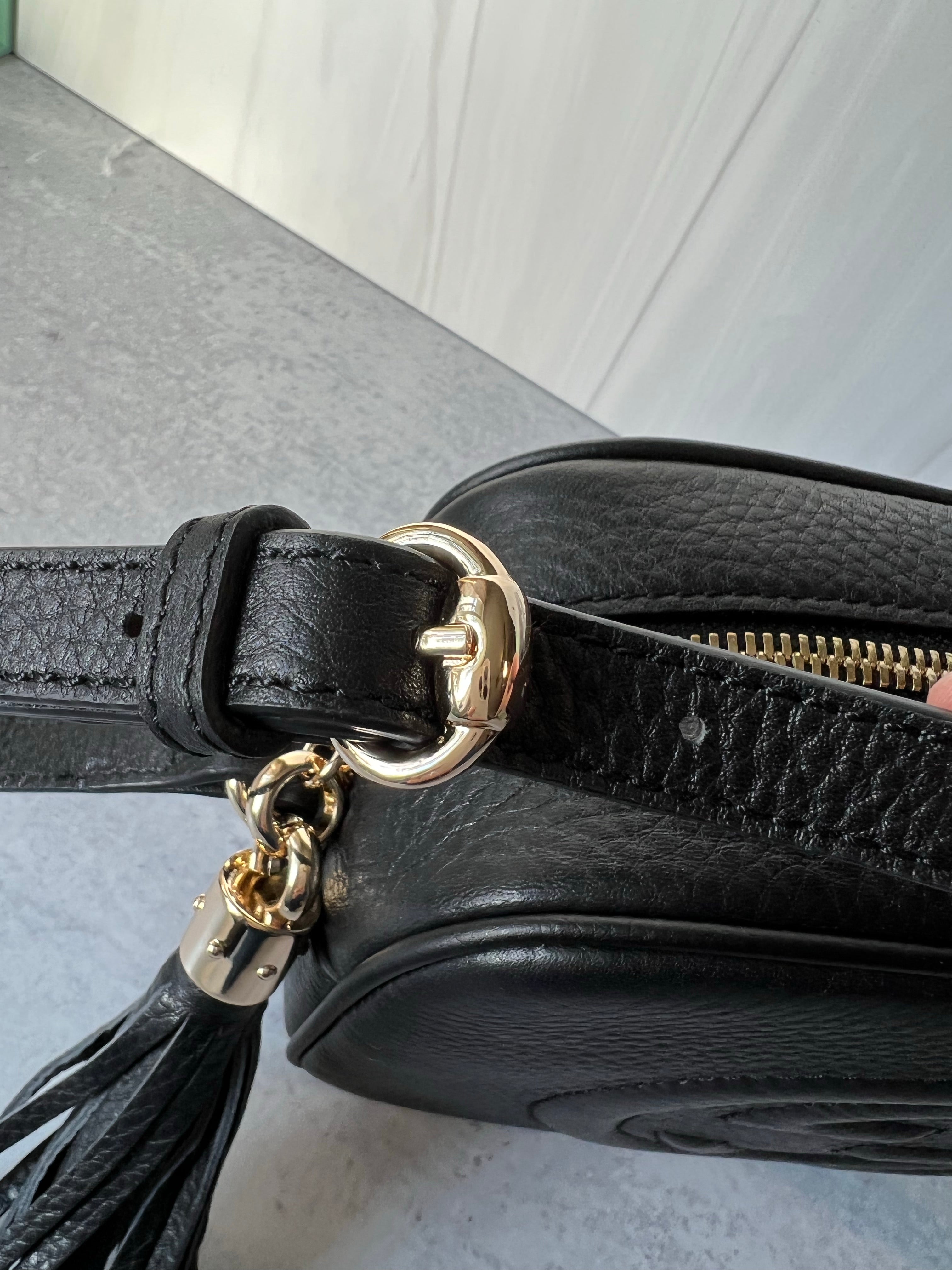 [TOP] GUCCI Soho Bag 21 x 15 x 7 cm - Black