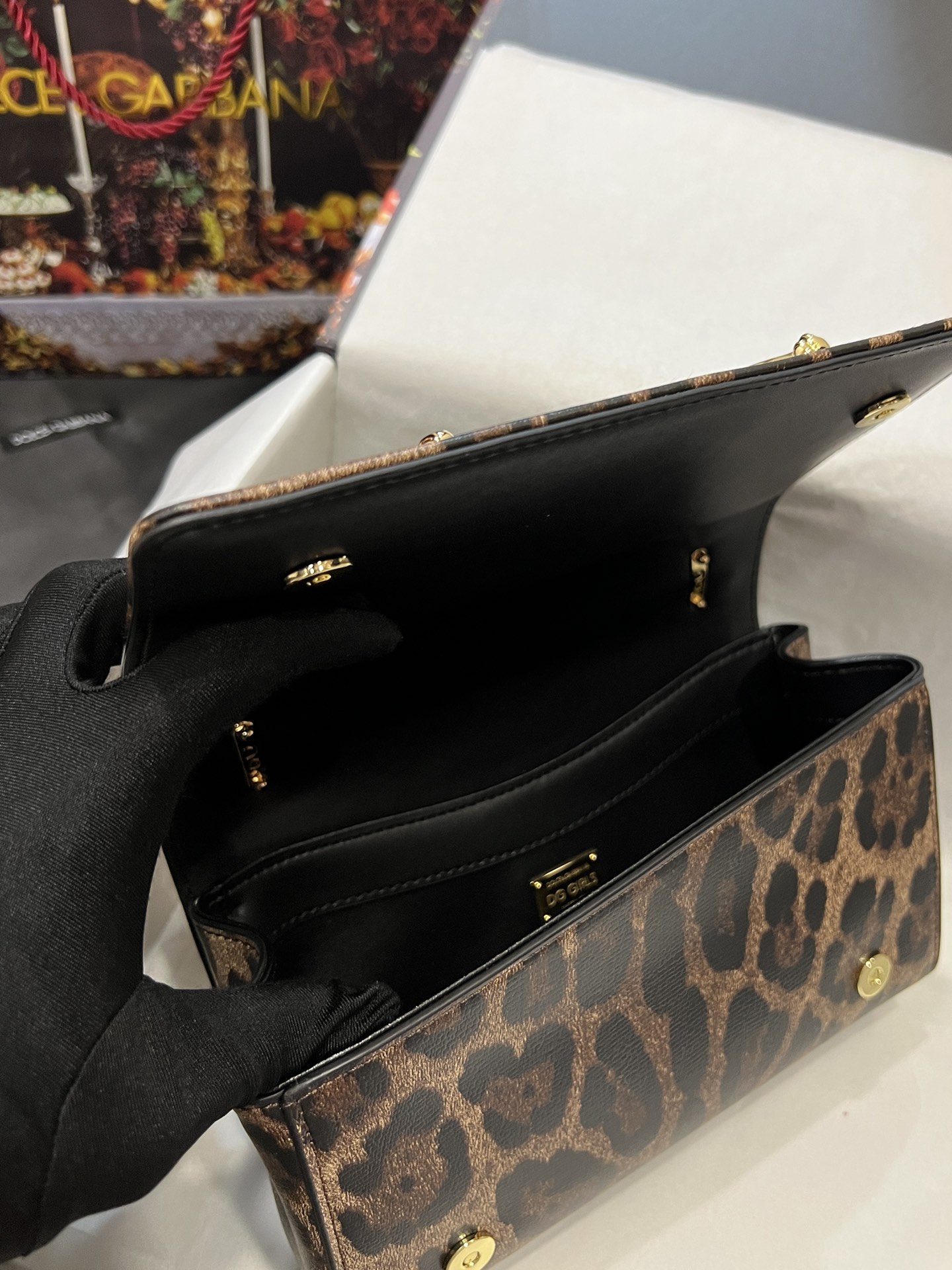 [TOP] Dolce & Gabbana D&G Polished Calfskin Leopard Print DG Girls Bag 21*4*15cm