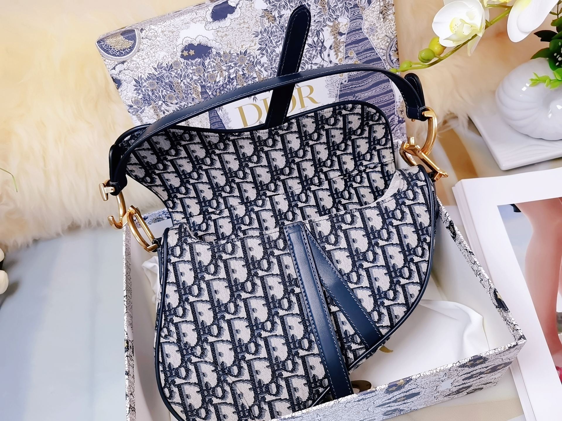 [TOP] Christian Dior Saddle Bag with Strap Jacquard 25.5 x 20 x 6.5cm - GHW