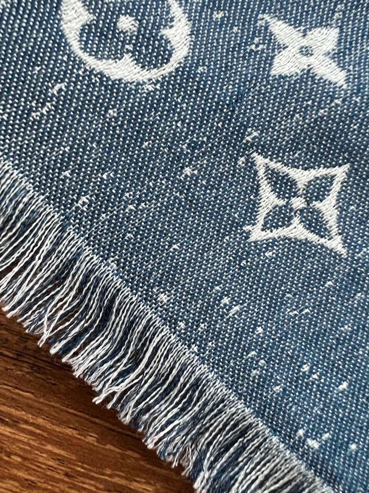 [TOP] Louis Vuitton LV L*V Monogram Classic Presbyopia Retro Gradient Jacquard - Blue