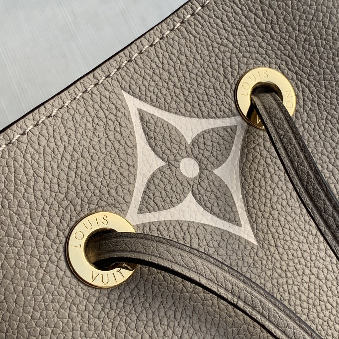 [TOP] Louis Vuitton LV  Monogram Noe MM  27x25x20cm - Tourterelle Creme