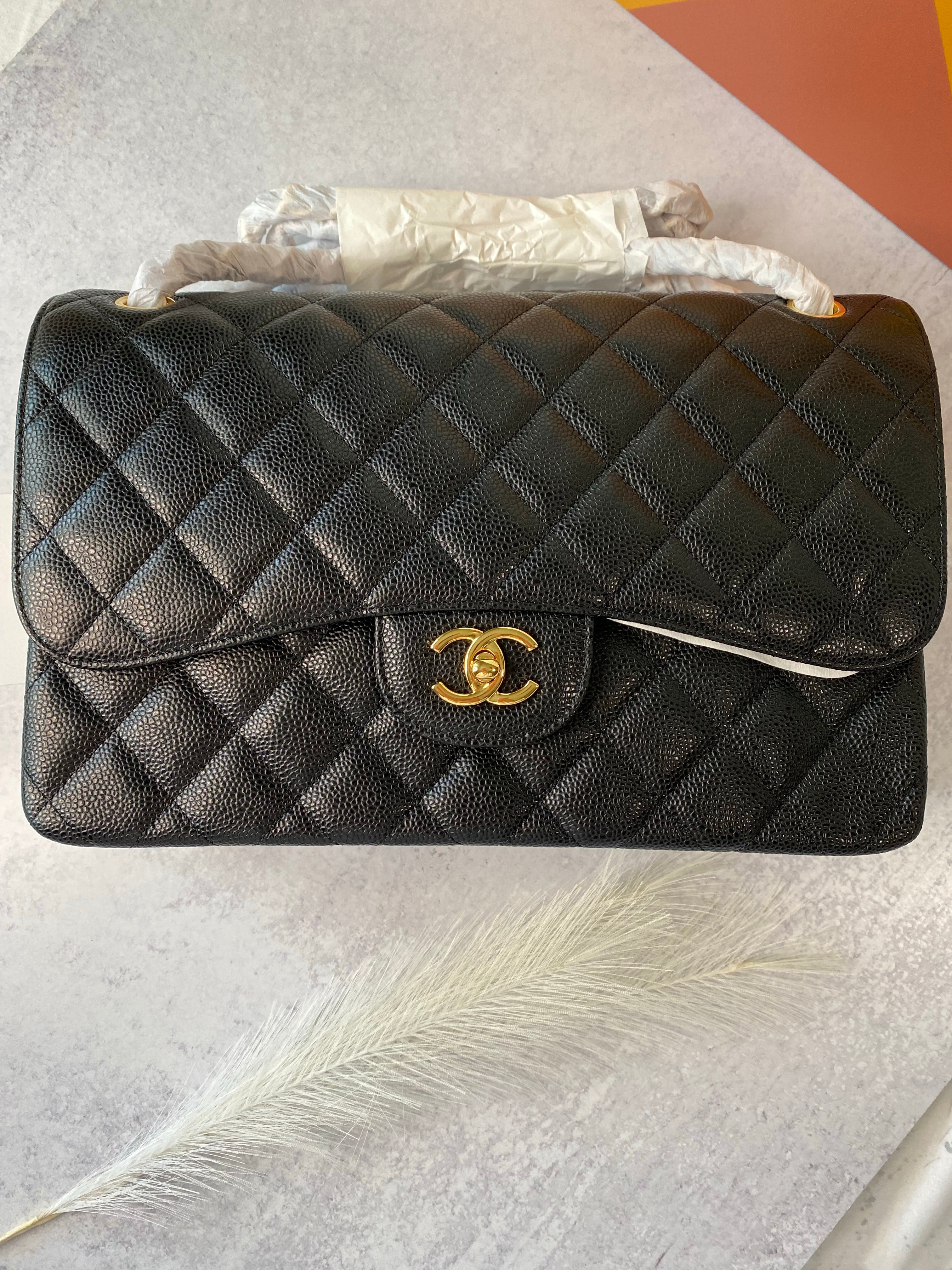 [TOP] CHANEL Classic Flap Bag Caviar Jumbo 30cm - Black & GHW