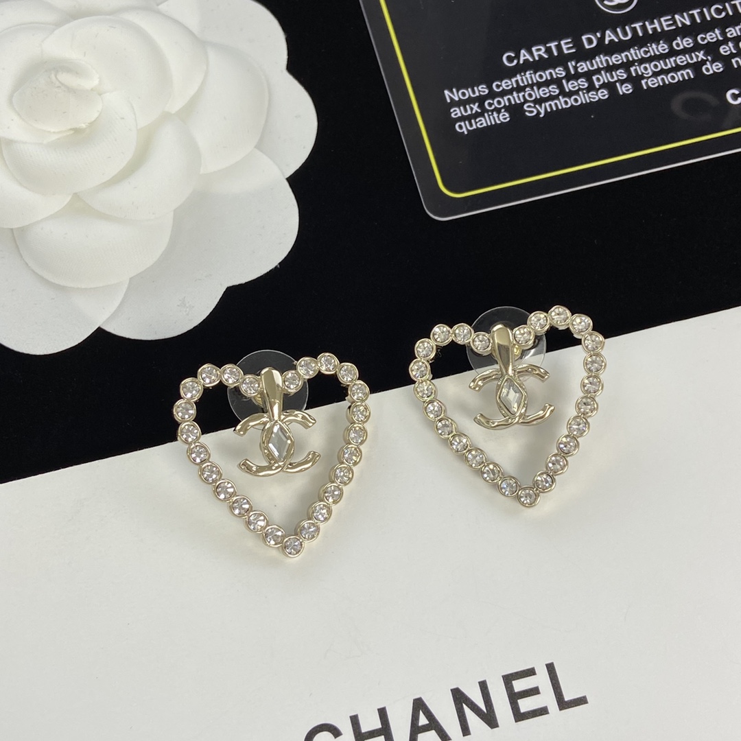 [TOP] CHANEL Necklace Earrings Brooch Set