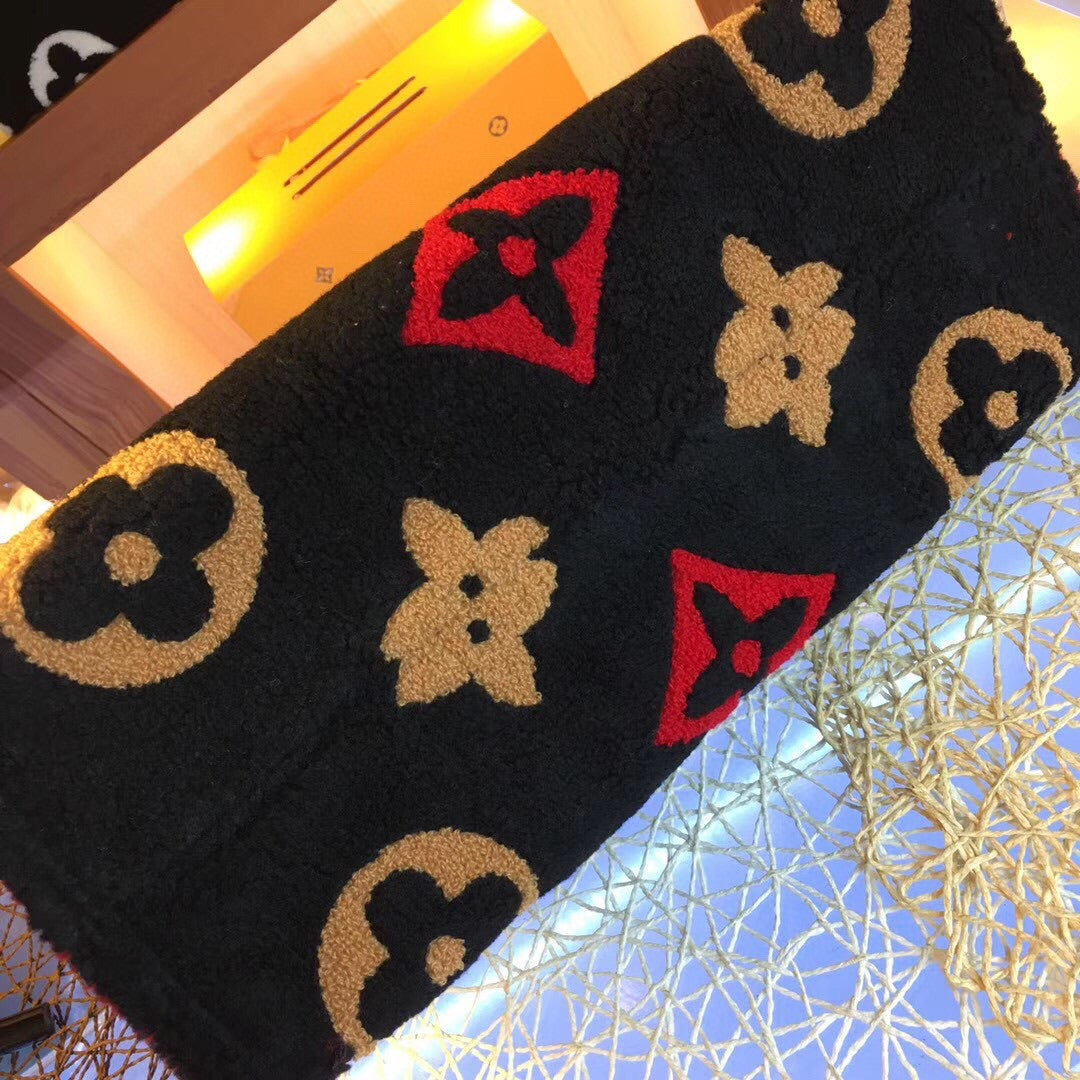 [TOP] Louis Vuitton LV Teddy On The Go Bag  41x34x19cm-Black