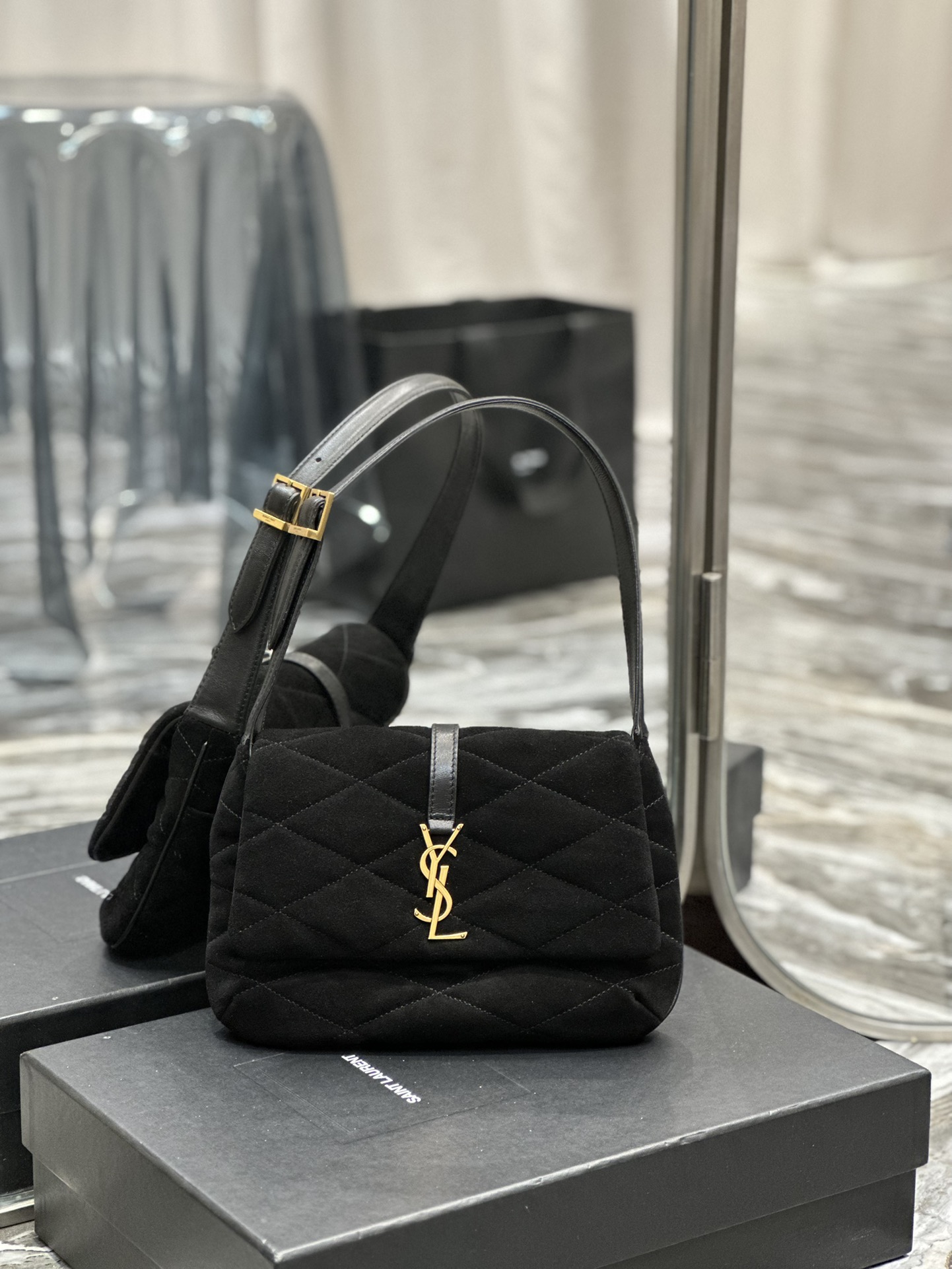 [TOP] Yves Saint Laurent YSL Le 57 Small Frosted Shoulder Bag - Black