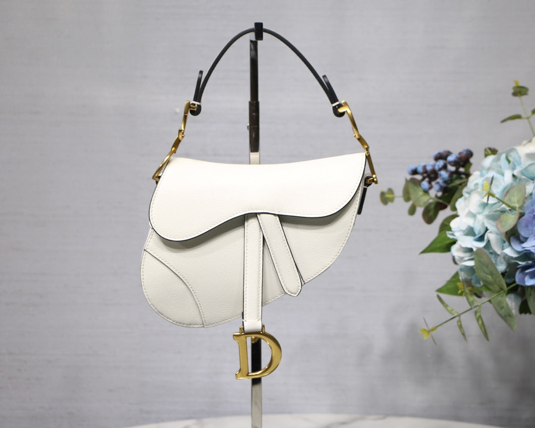 [TOP] Christian Dior Saddle Bag Grainy Calfskin Small - White