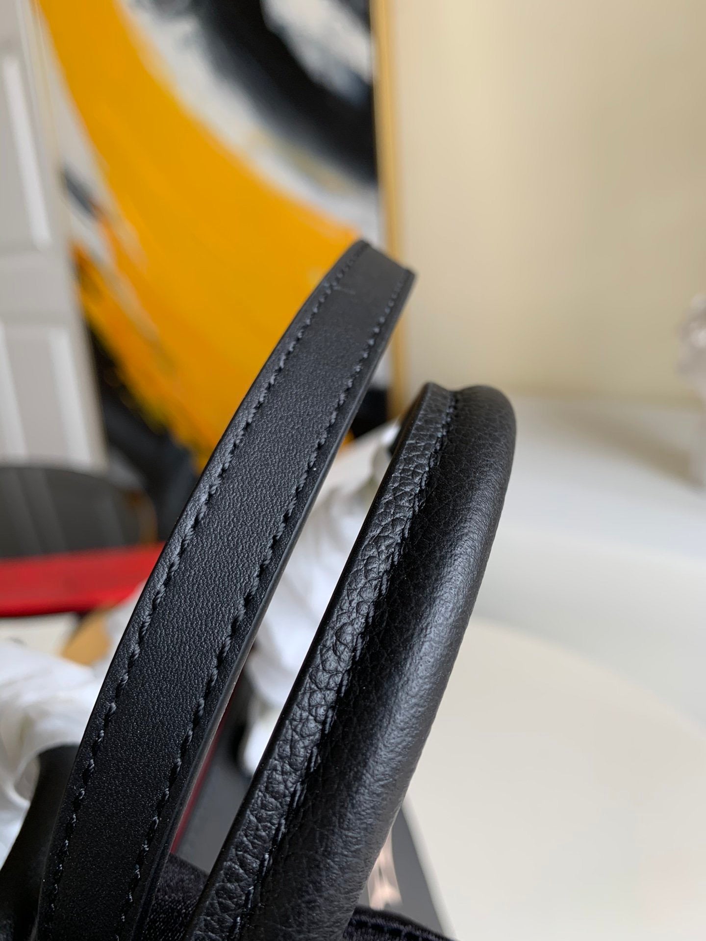 [TOP] Louis Vuitton LV  On The Go Empreinte 2 Tones Tote GM 41x34x19cm - Black and Cream