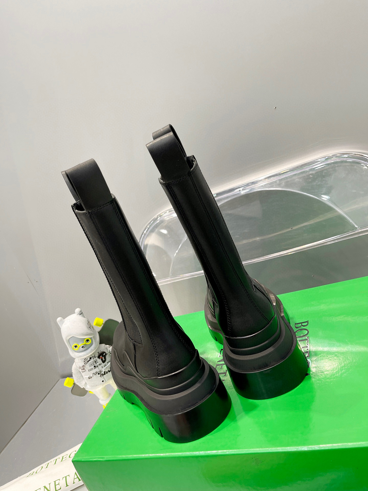 [TOP] Bottega Veneta BV Tire Chelsea Boot - Six Colours