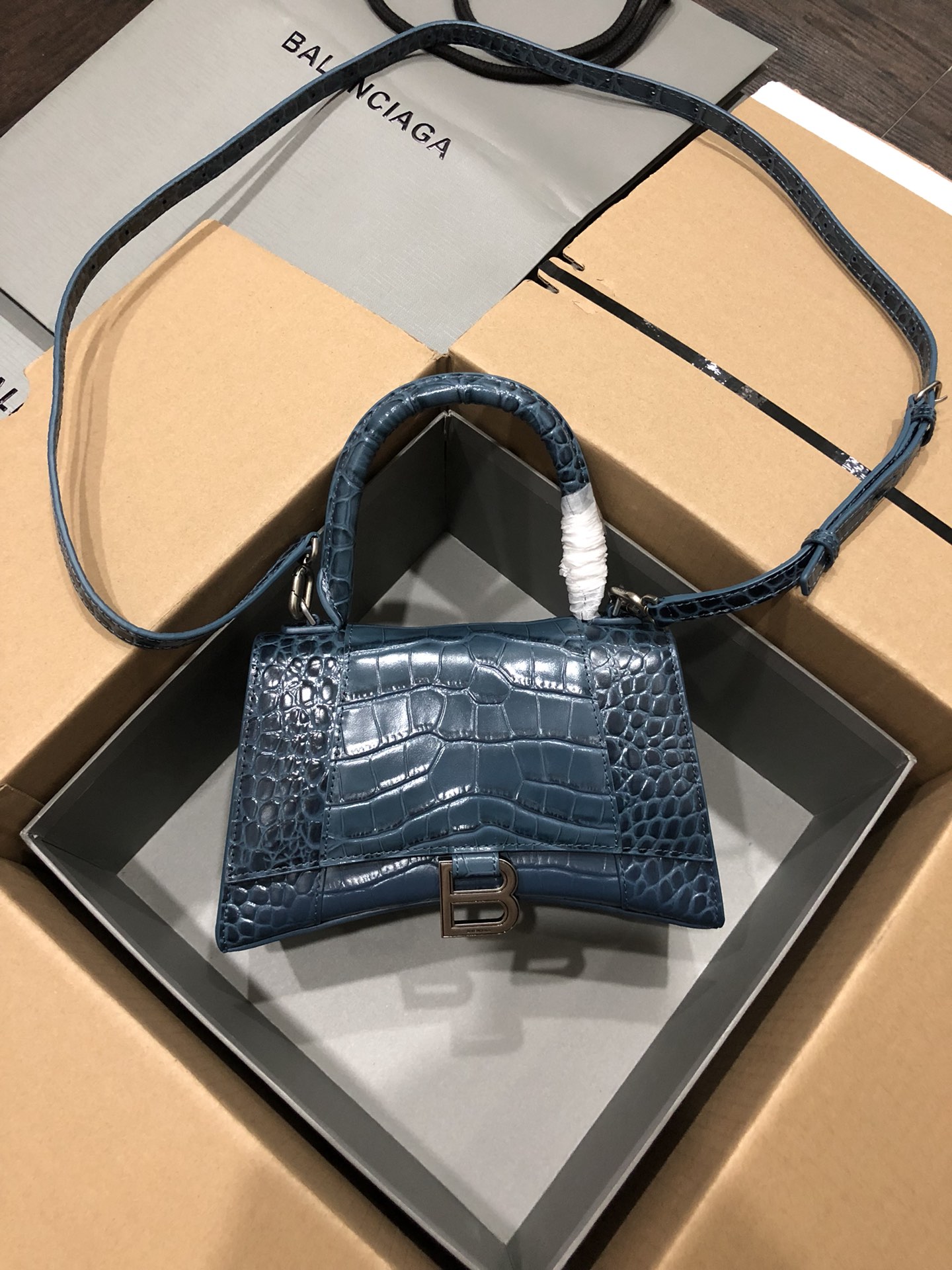 [TOP] BALENCIAGA Crocodile-Print Hourglass Bag 19/23cm - Blue