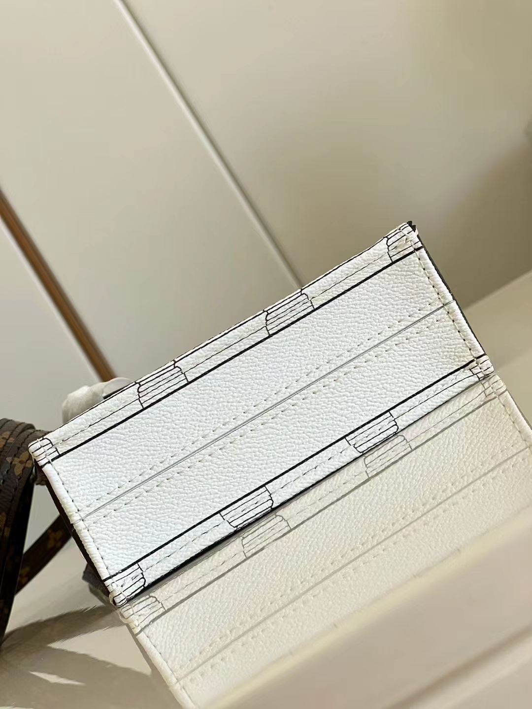 [TOP] Louis Vuitton LV Sac Plat Bag 14x17x5cm- White Houses Printed