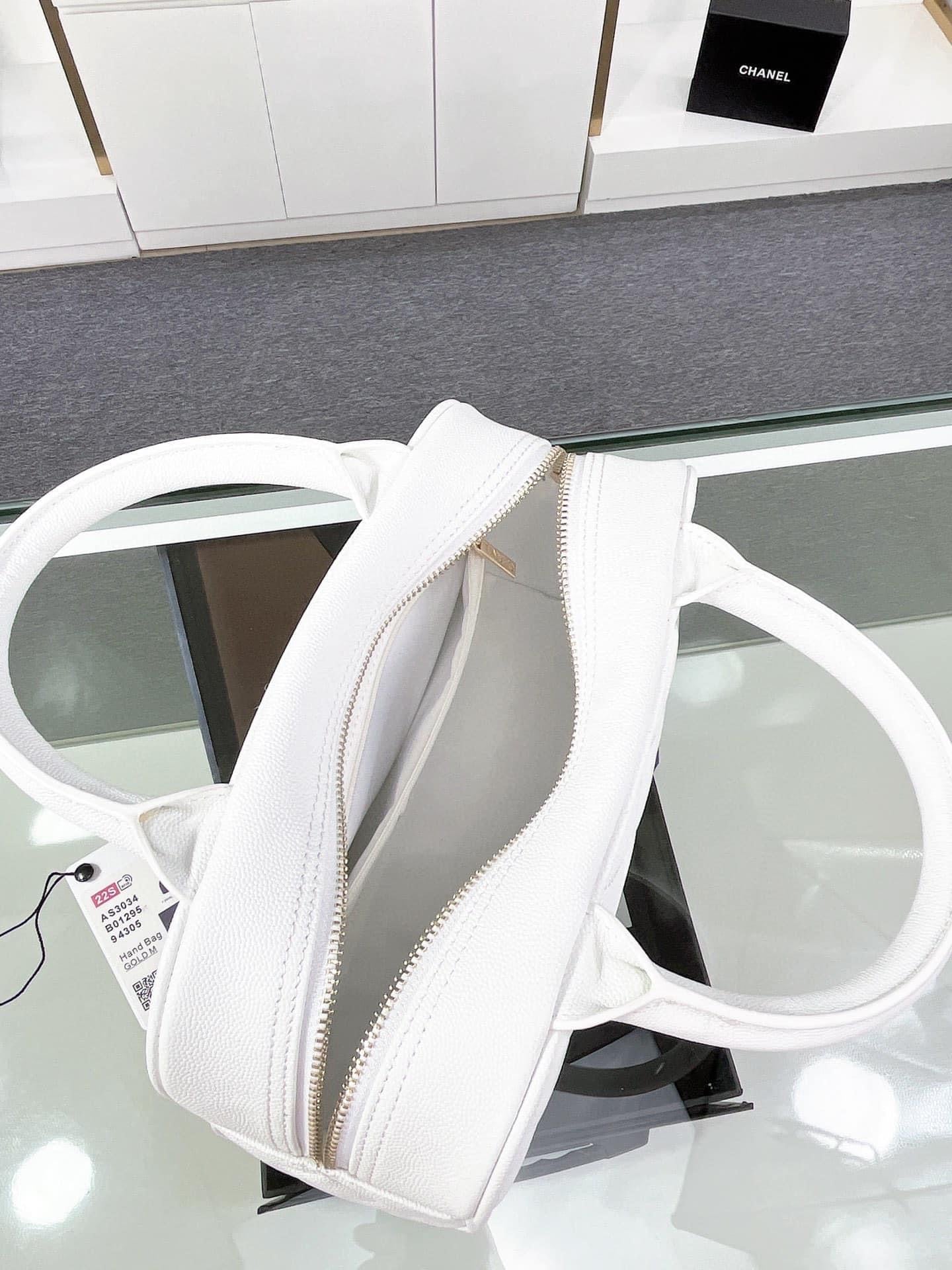 [TOP] CHANEL Bowler Mini Bag - White