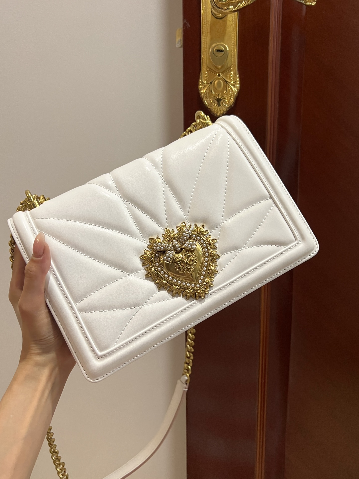 [TOP] Dolce & Gabbana D&G  Nappa Leather Devotion Bag 21cm/26cm - White