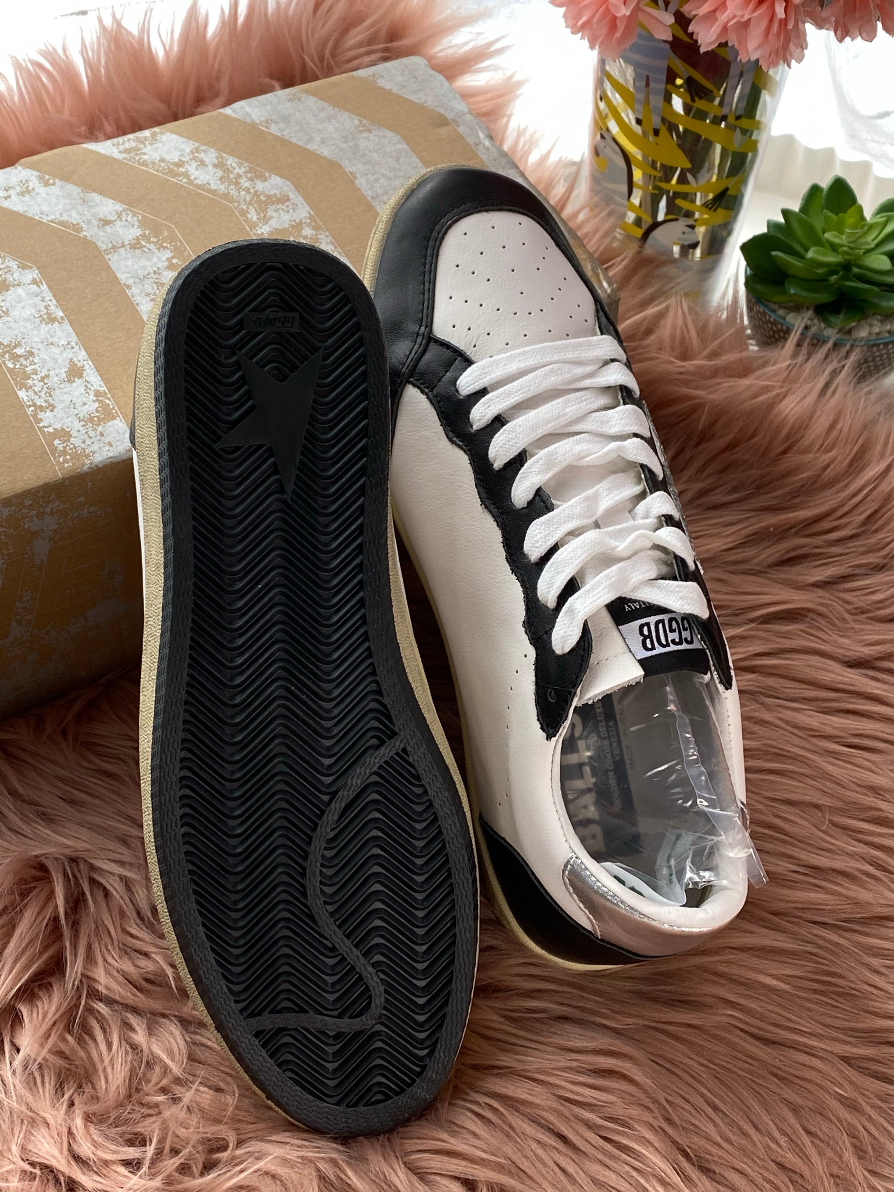 [TOP] GGDB Ball Star Glittery Star - Black and Silver Star