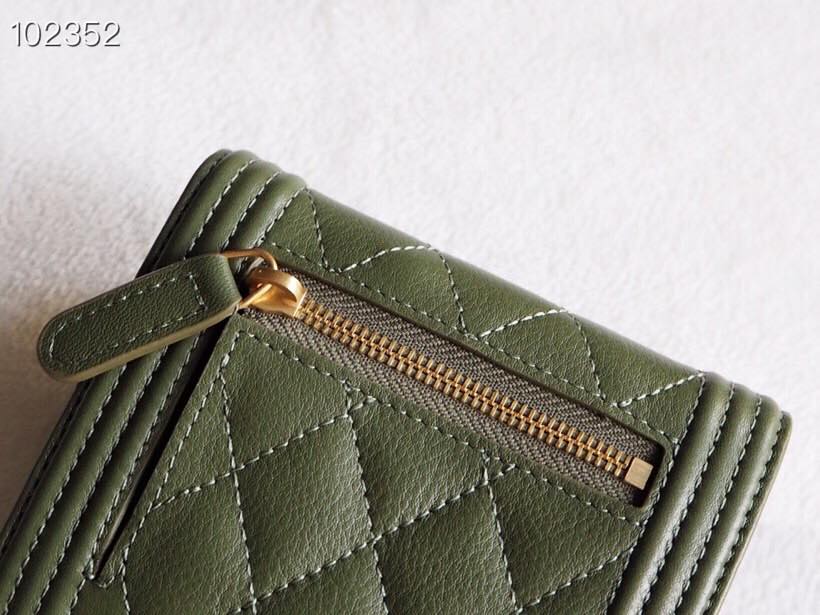 [TOP] CHANEL Boy Trifold Wallet - Dark Green