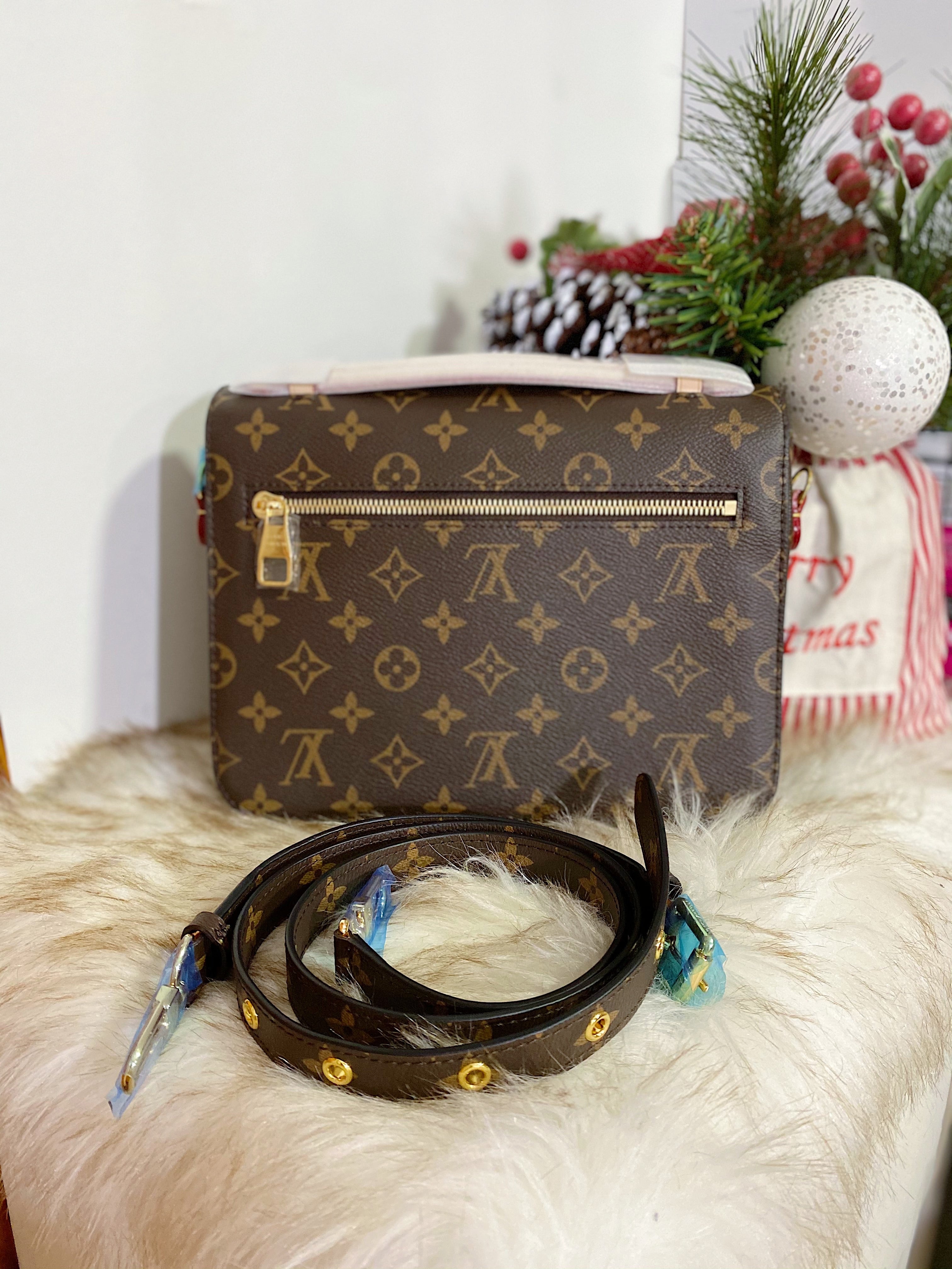 [TOP] Louis Vuitton LV Pochette Metis Bag 25X19X7cm-Brown