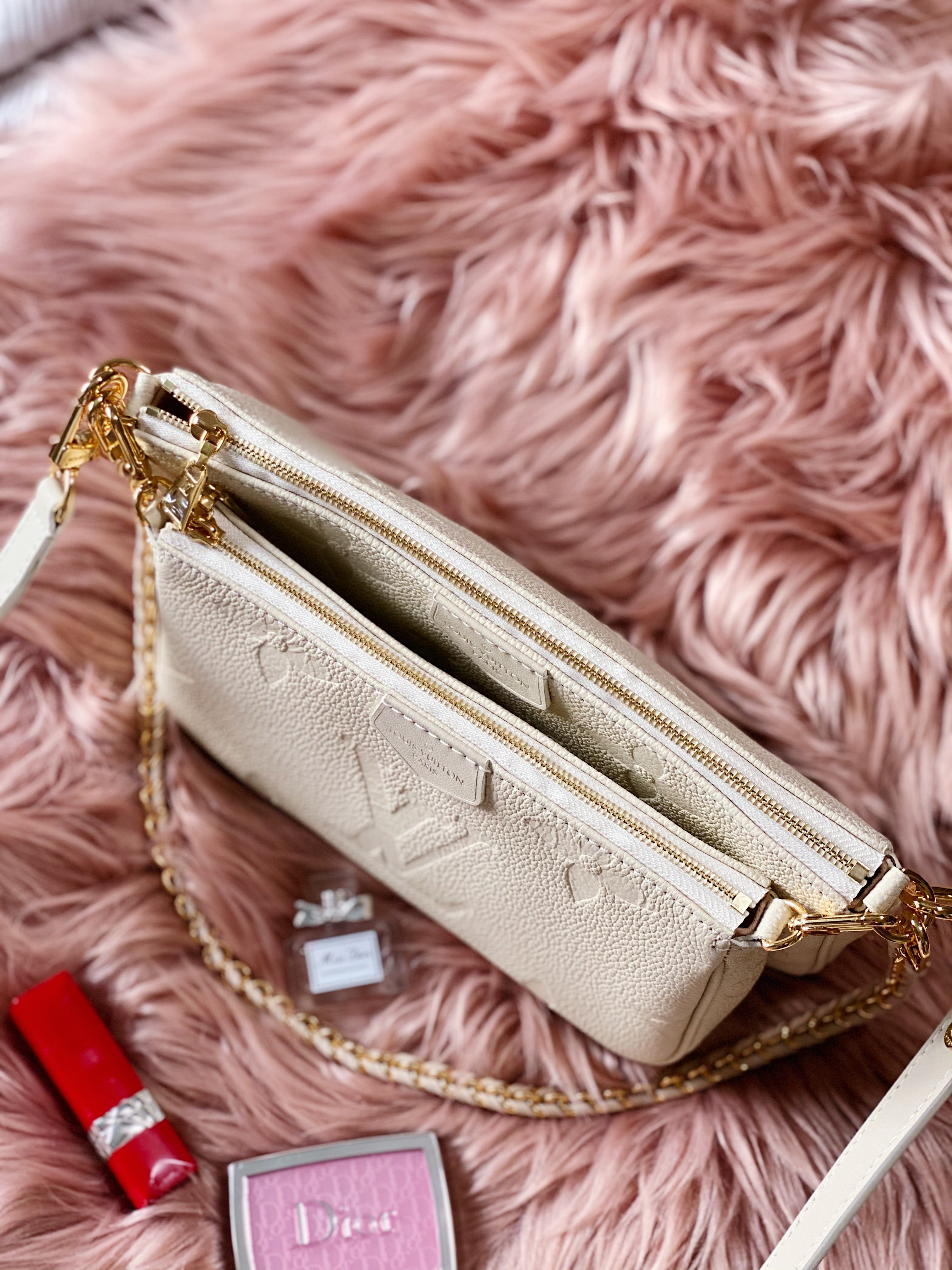 [TOP] Louis Vuitton LV £V Empreinte Multi Pochette Giant Monogram 21X12X3cm- White