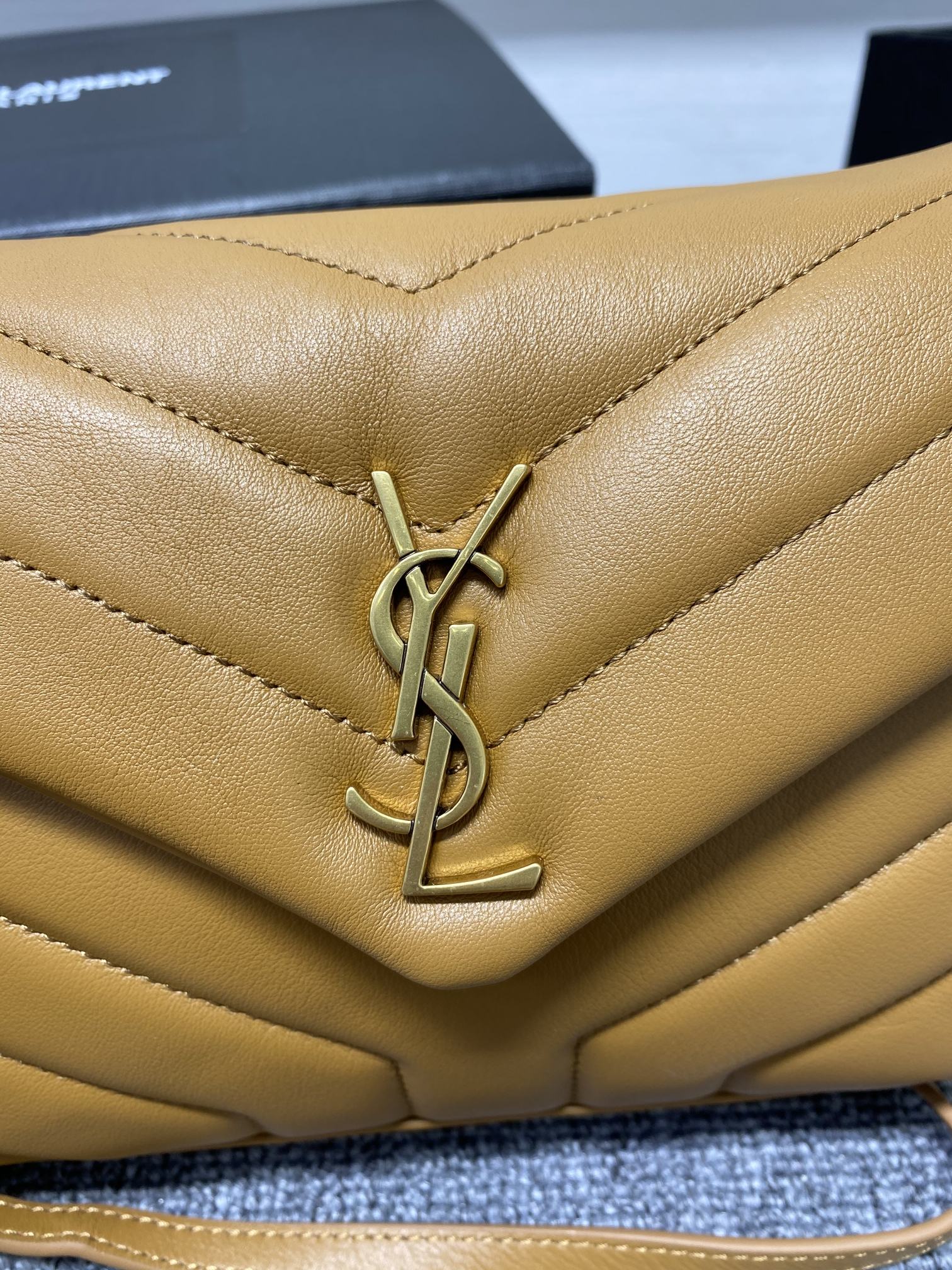 [TOP] Yves Saint Laurent YSL Loulou Toy Bag - Brown GHW