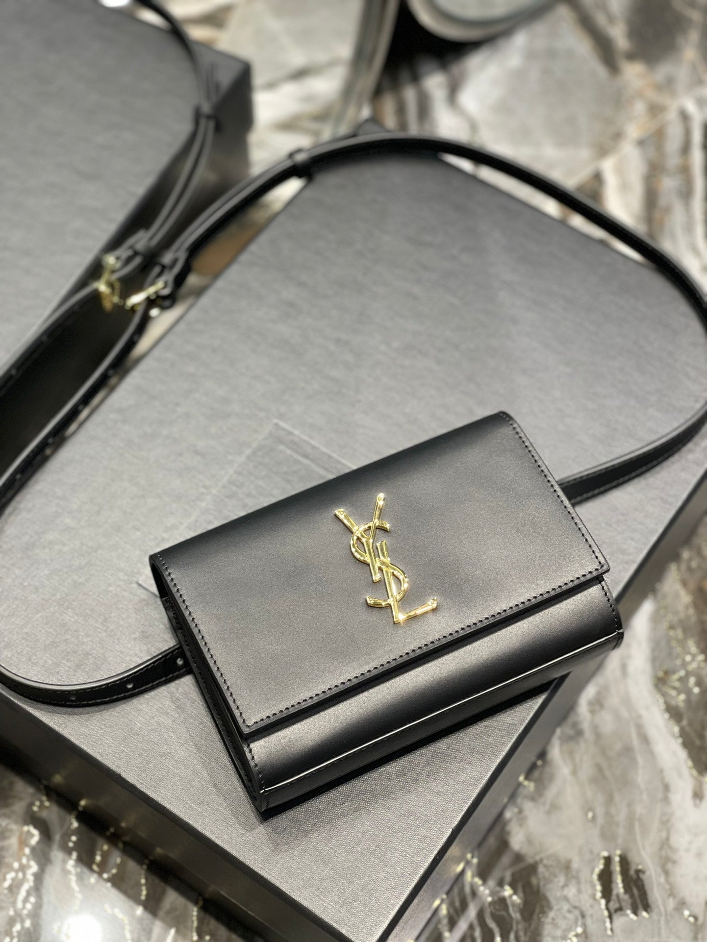 [TOP] Yves Saint Laurent YSL Kate Belt Bag - Black