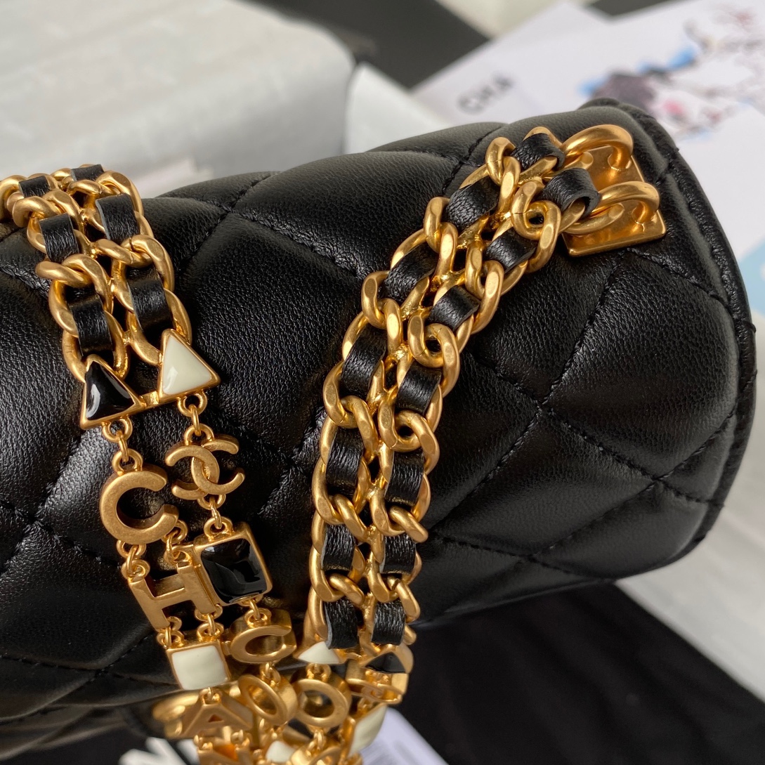 [TOP] CHANEL Classic Flap Bag 16*12*5cm/20.5*17*6.5cm - GHW - 2 Color