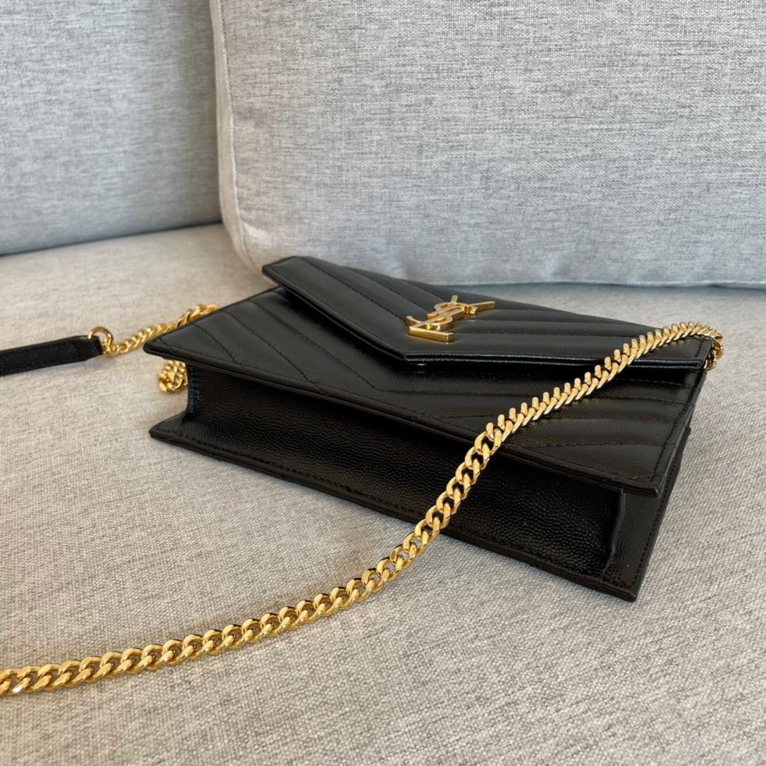 [TOP] Yves Saint Laurent YSL Envelope WOC Bag 19cm - Black