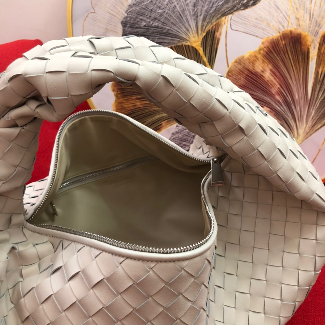 [TOP] Bottega Veneta BV  Jodie Shoulder Bag - White