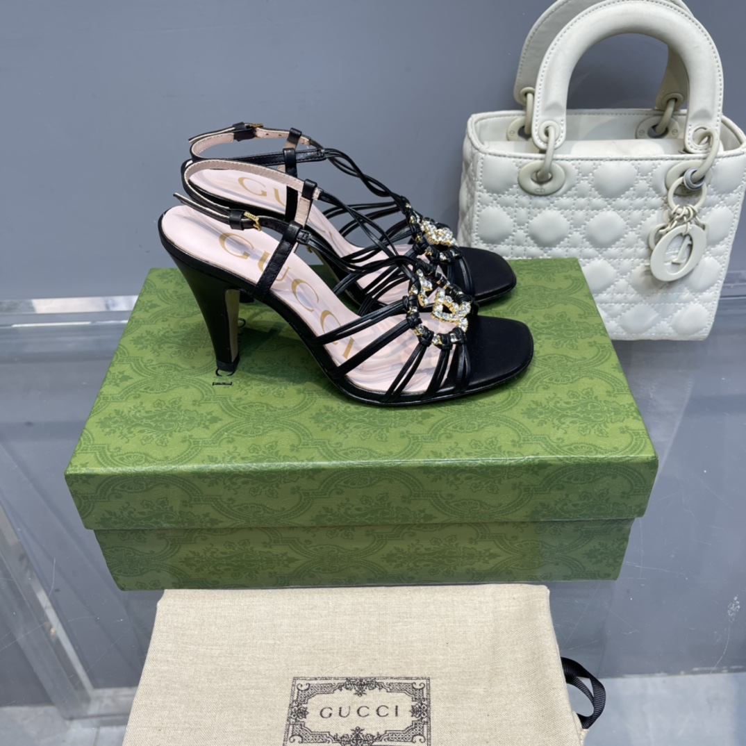 [TOP] GUCCI Lsa Diamond Sandals  - Black