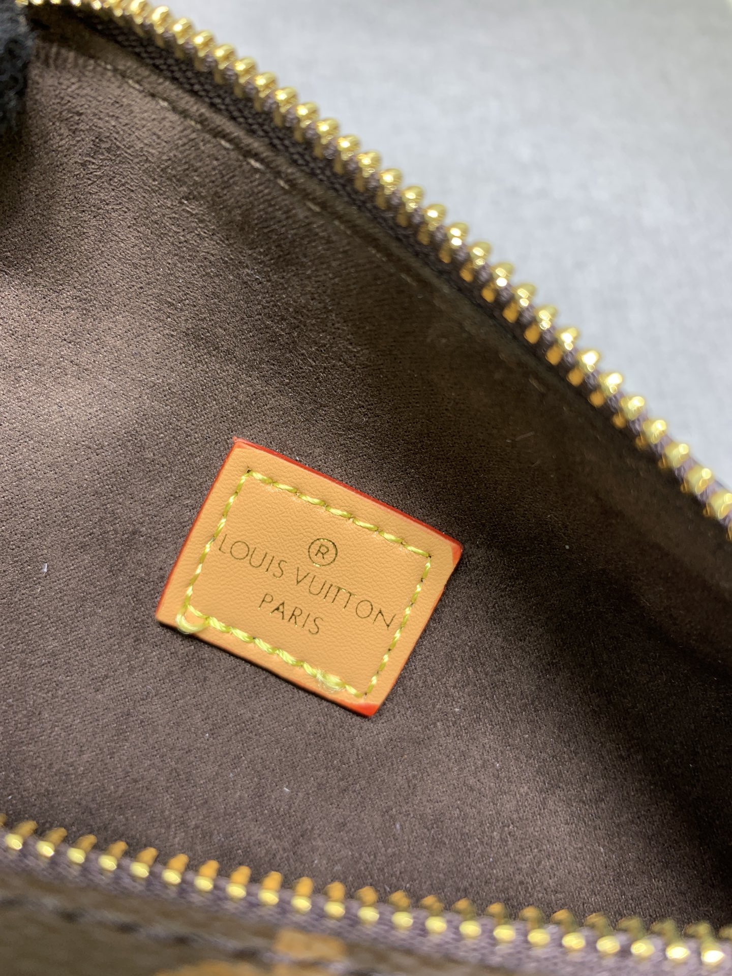 [TOP] Louis Vuitton LV LV X YK Side Trunk Monogram Bag 21×14×6cm-Brown