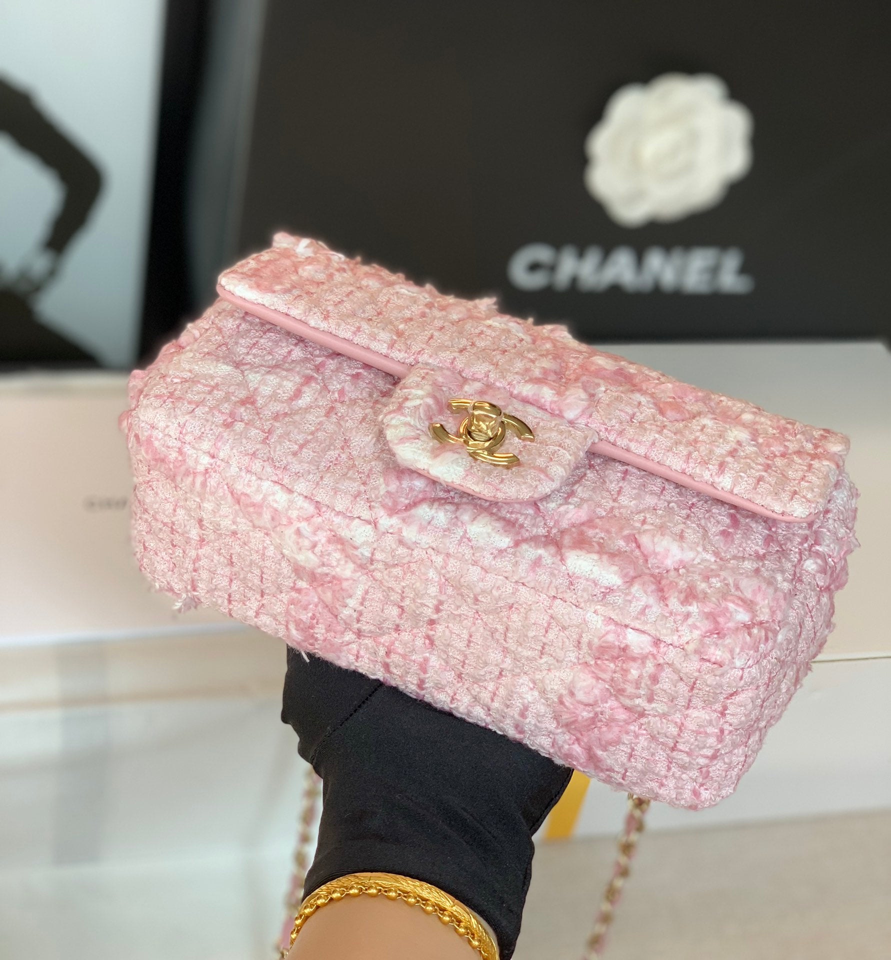 [TOP] CHANEL Classic Flap Bag  in Tweed New Mini 20cm - Pink Sakura