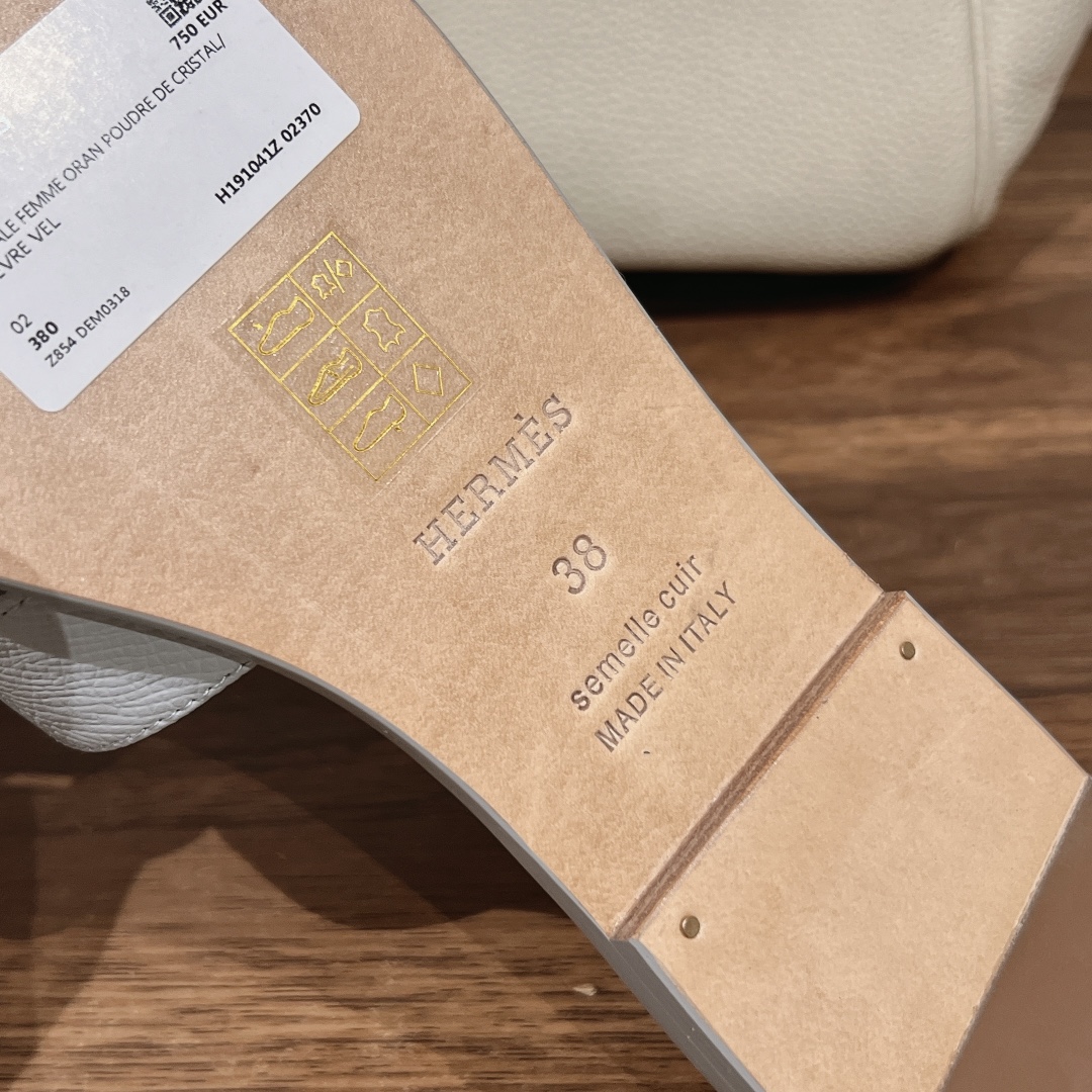 [TOP] HERMES Oran Sandals - 16 Color