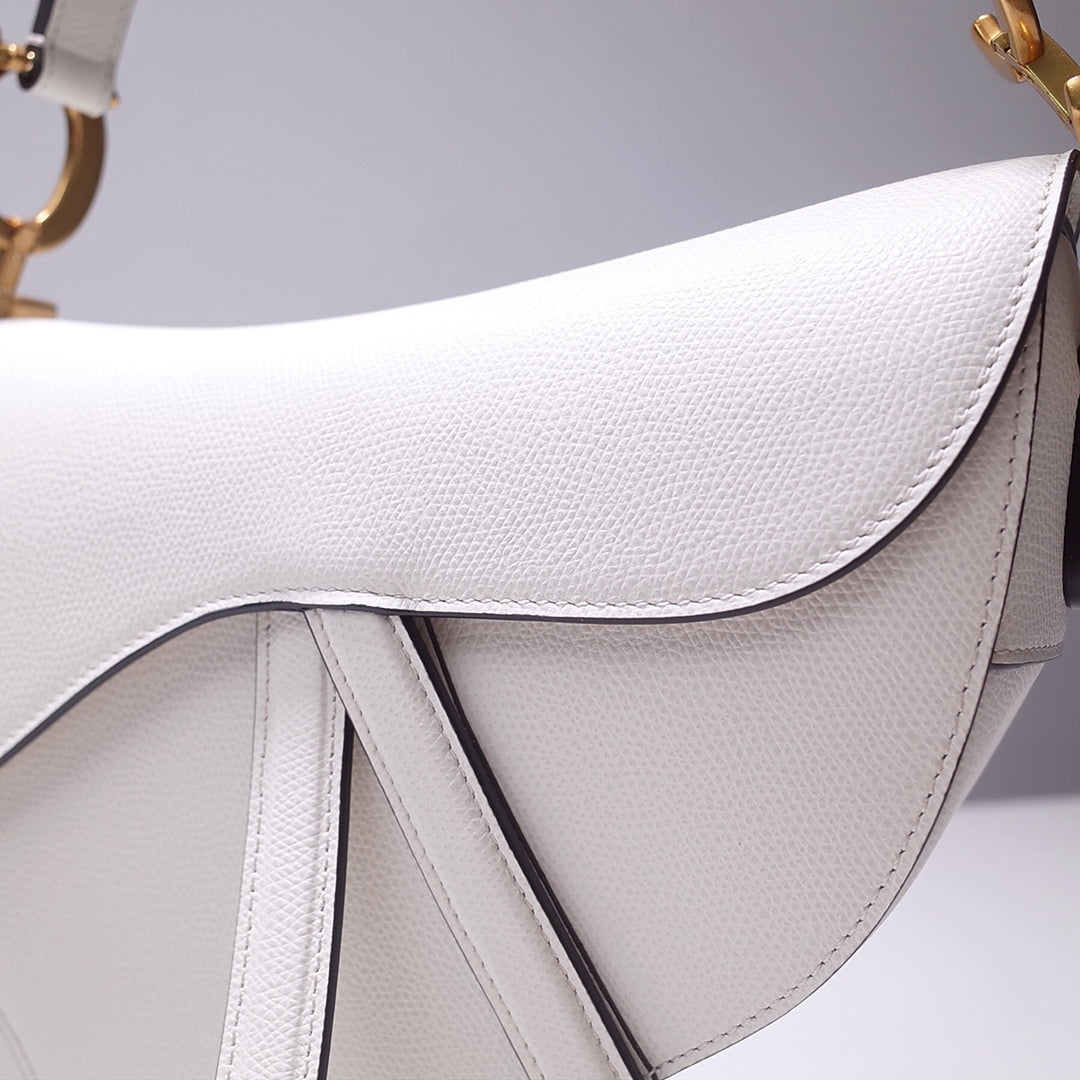 [TOP] Christian Dior Saddle Bag Medium - White