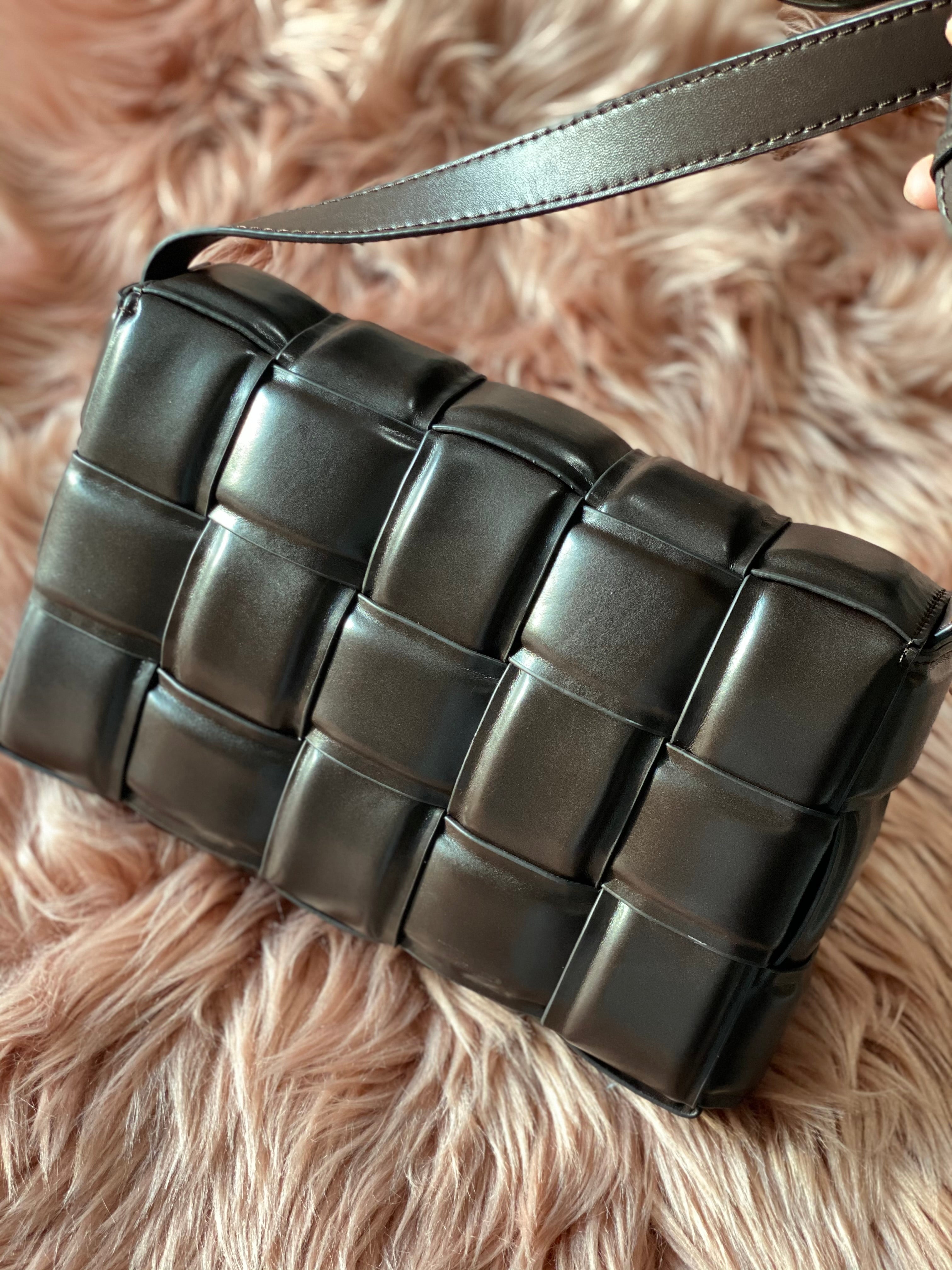 [TOP] Bottega Veneta BV  Casette Bag - Dark Maroon