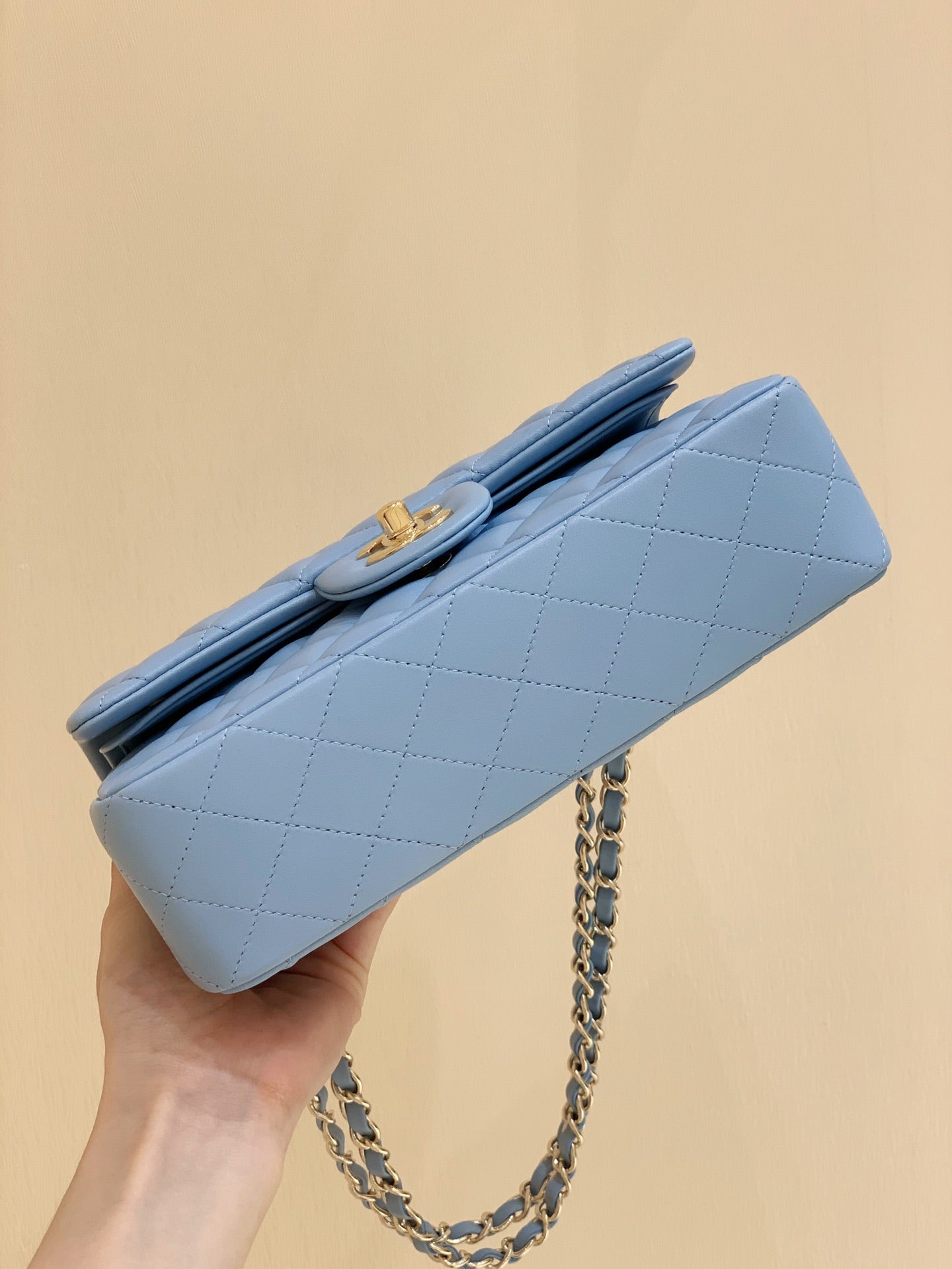 [TOP] CHANEL Classic Flap Bag Lambskin  23cm /25cm– Light Blue & GHW