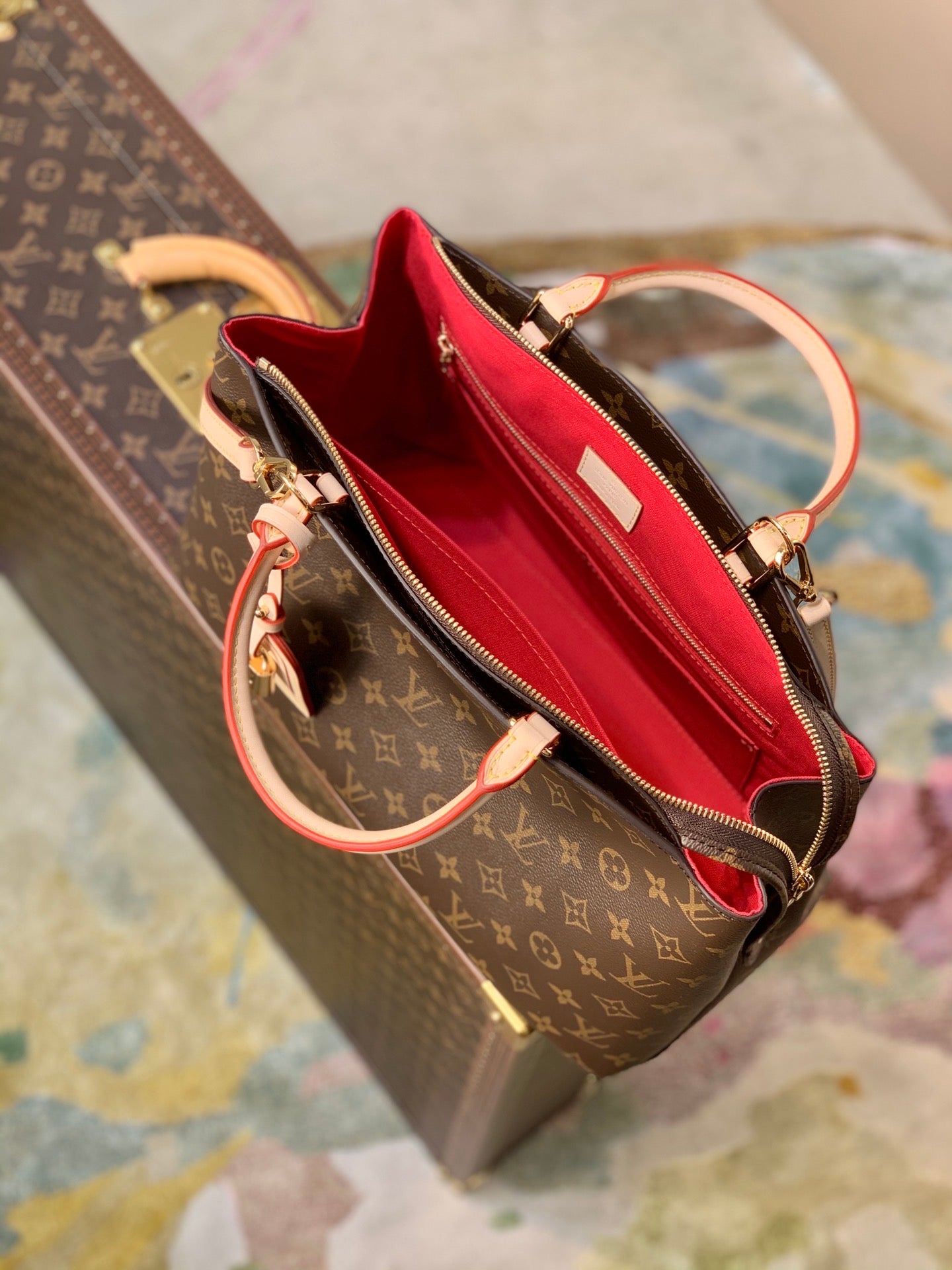 [TOP] Louis Vuitton LV L*V Grand Palais Monogram Bag  34 x 24 x 15 cm-Brown