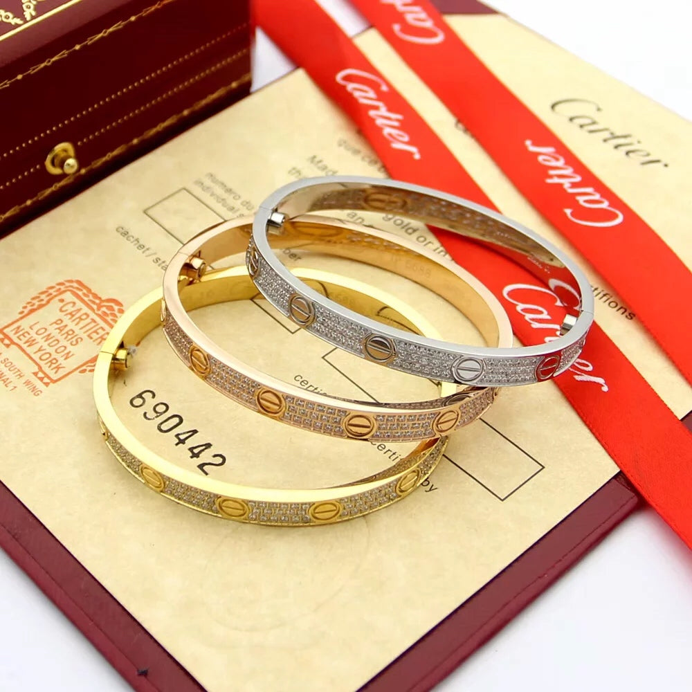 [TOP] Cartier Love Bracelet w Small Stones