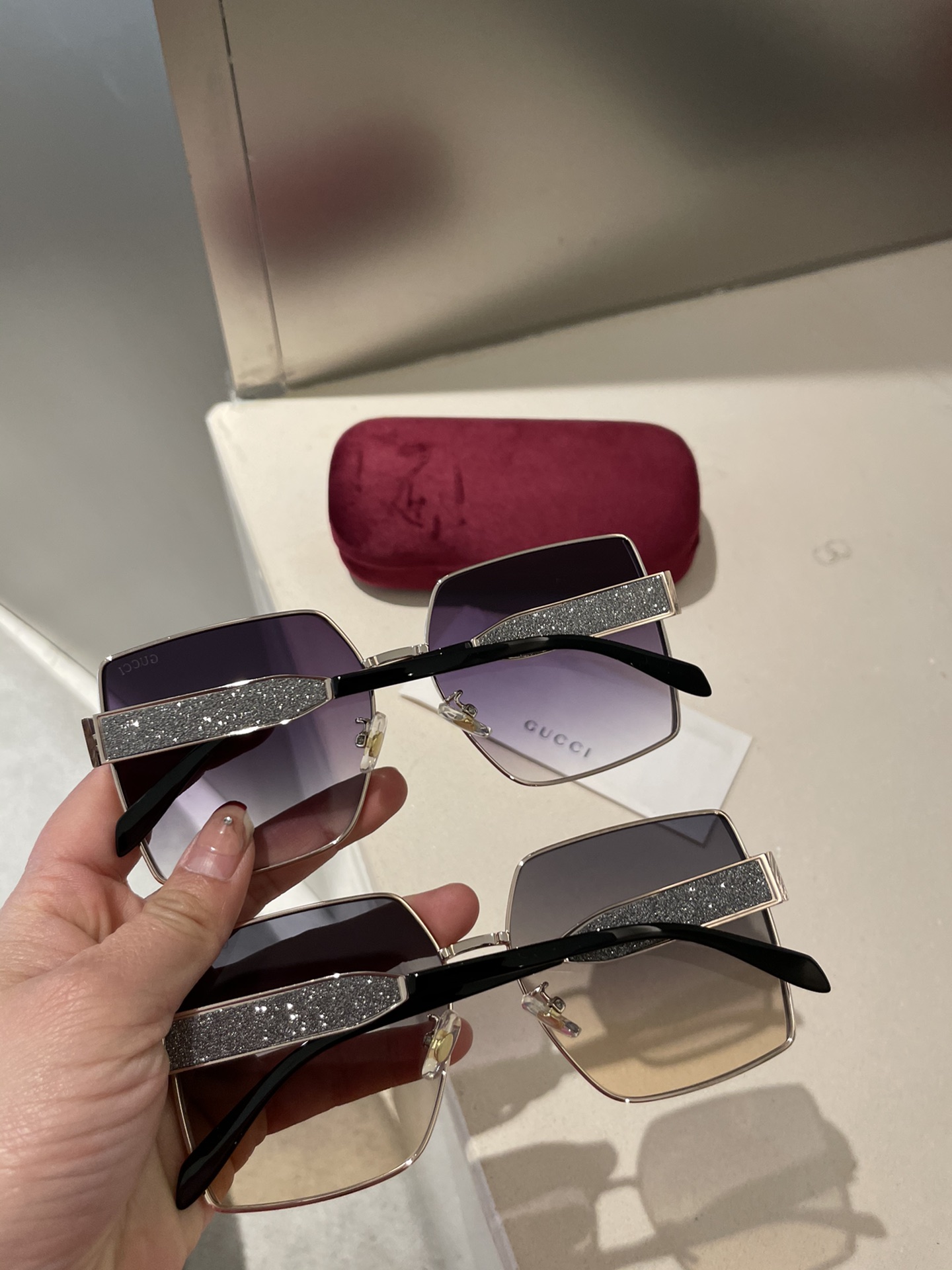 [TOP] Gucci  Sunglasses  - 2 Color