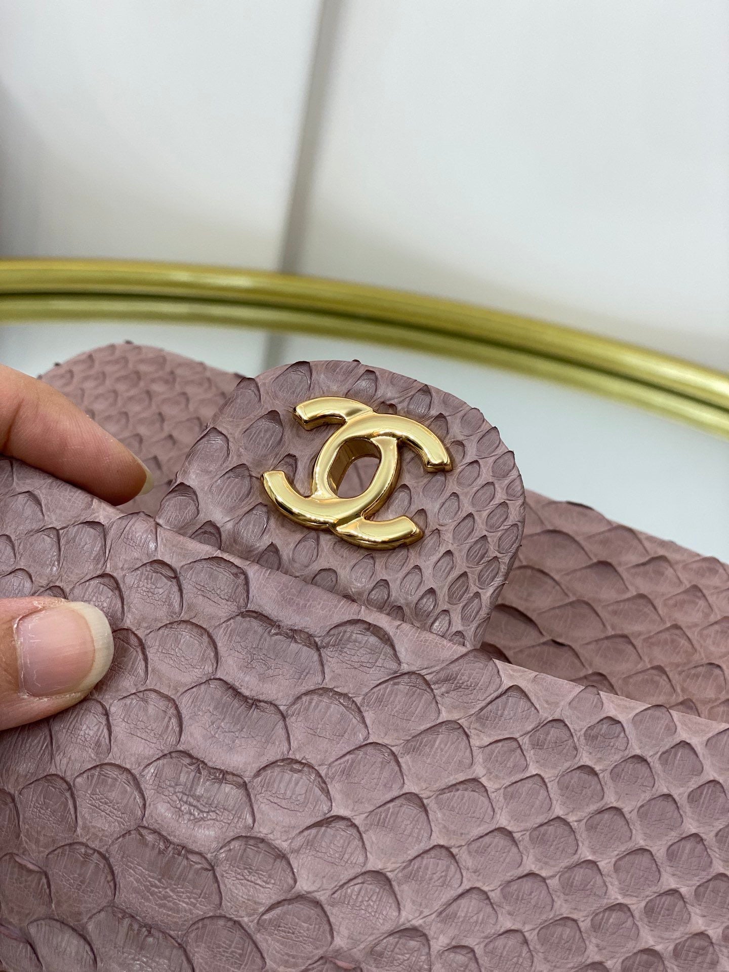 [TOP] CHANEL Classic Flap Bag Python Mini 20cm  - Dusty Pink