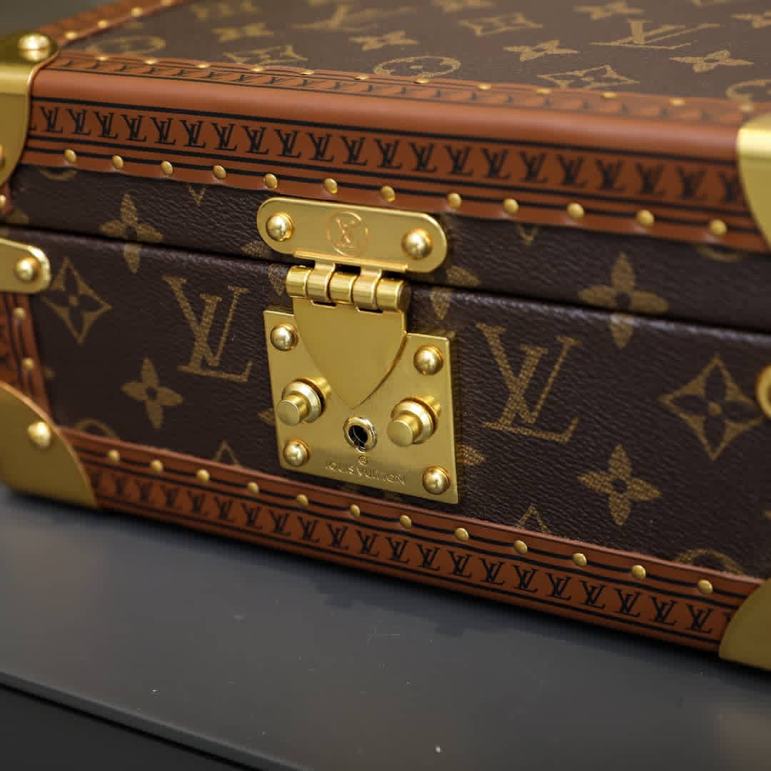 [TOP] Louis Vuitton LV  Jewelry Box - White