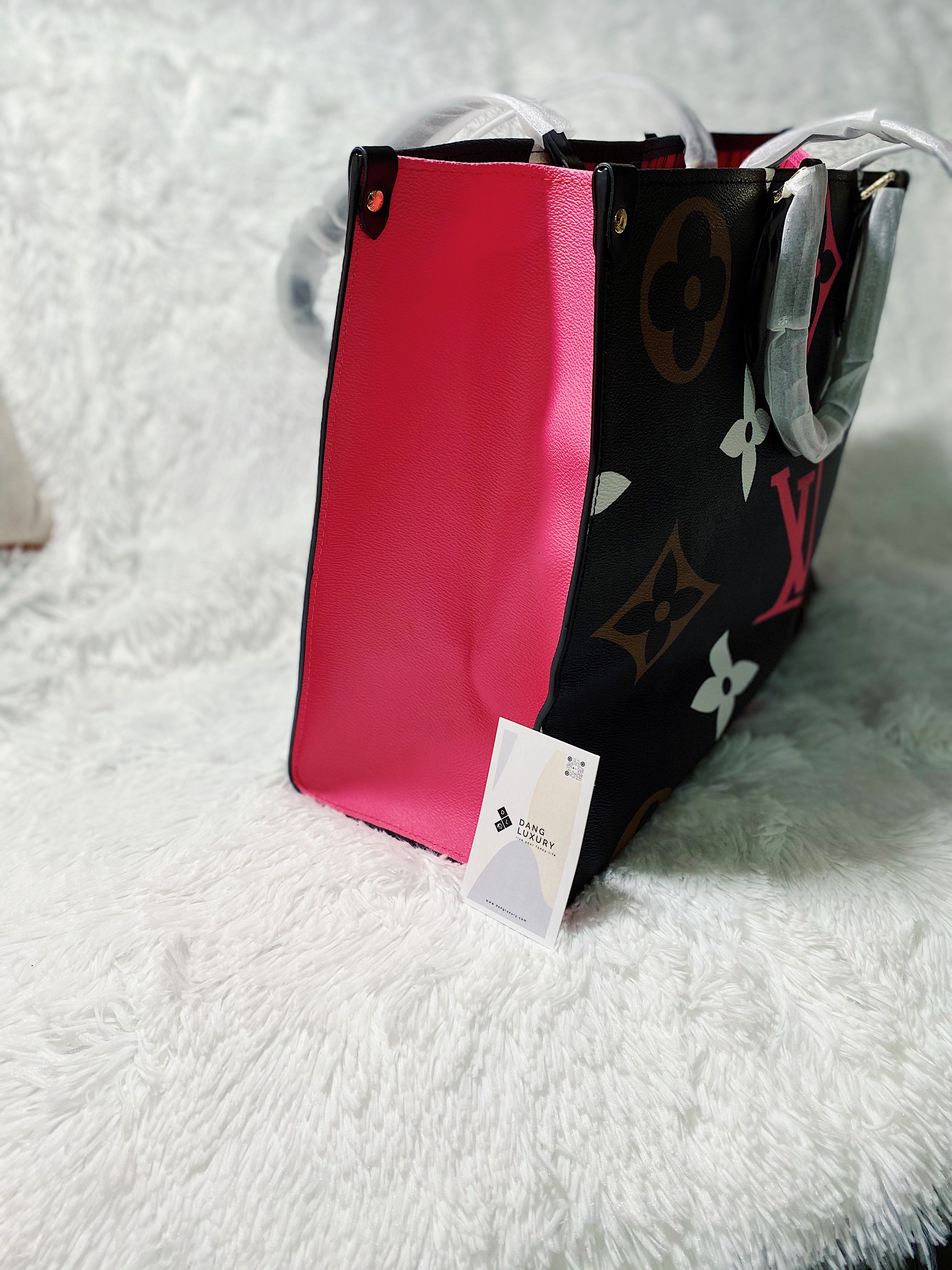 [TOP] Louis Vuitton LV On The Go Giant Monogram 41x34x19cm- PINK AND BLACK