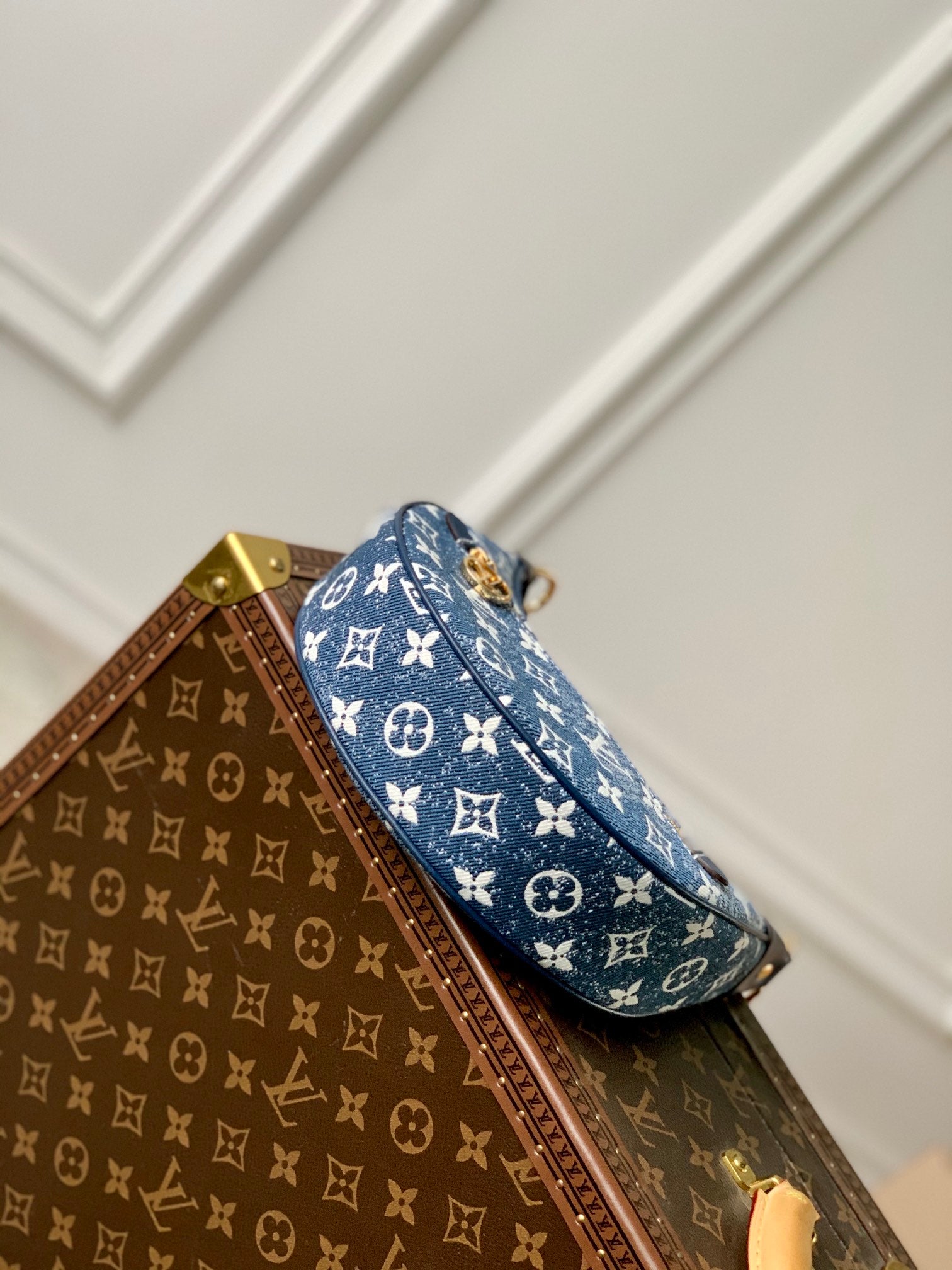 [TOP] Louis Vuitton LV  Circle Monogram Denim 23x13x6cm-Blue