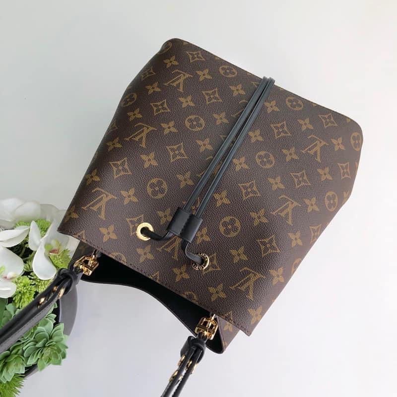 [TOP] Louis Vuitton LV £V Noe Bag Monogram 26×22×27CM- Black