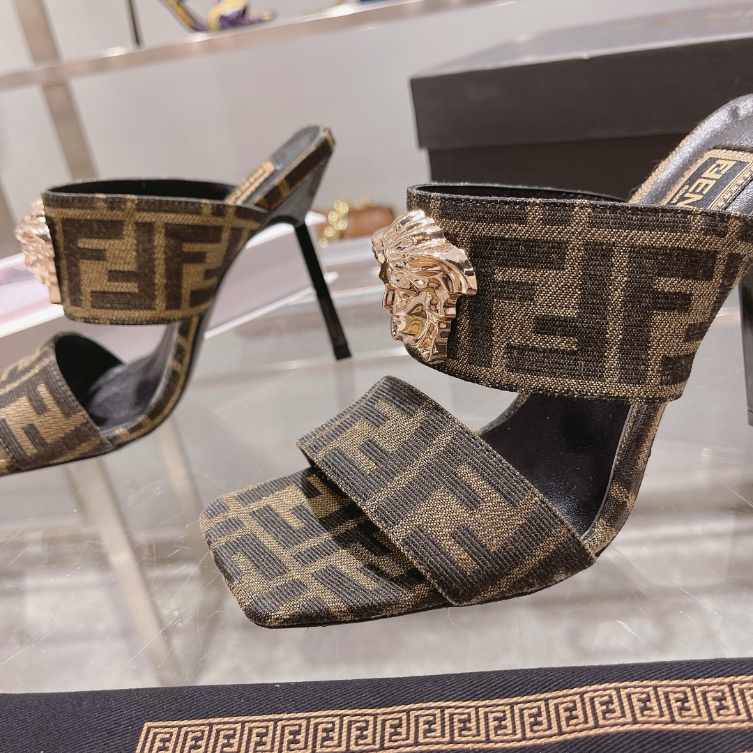 [TOP] FENDI & Versace High Heel