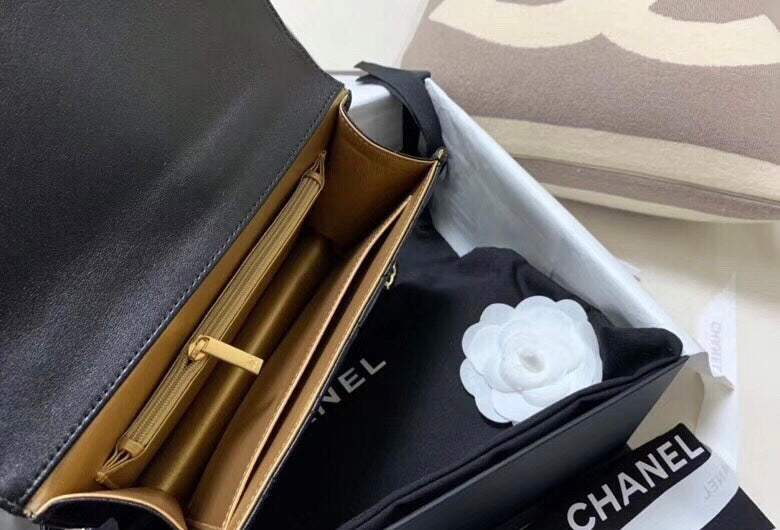 [TOP] CHANEL Flap Bag Quilted Chic Pearl Lambskin Small - Black