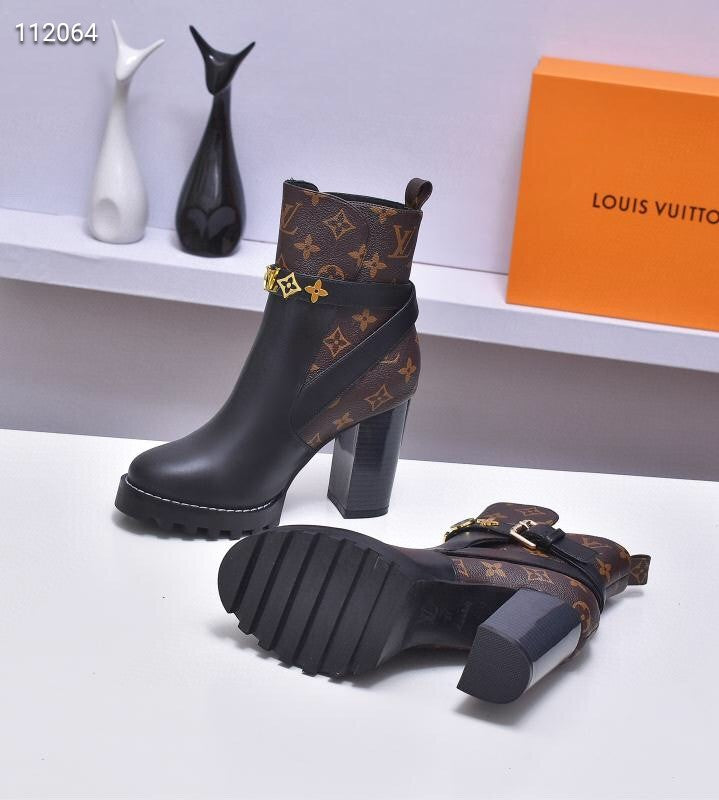 [TOP] Louis Vuitton LV £V Ankle Boots Monogram Metal Charm - Black