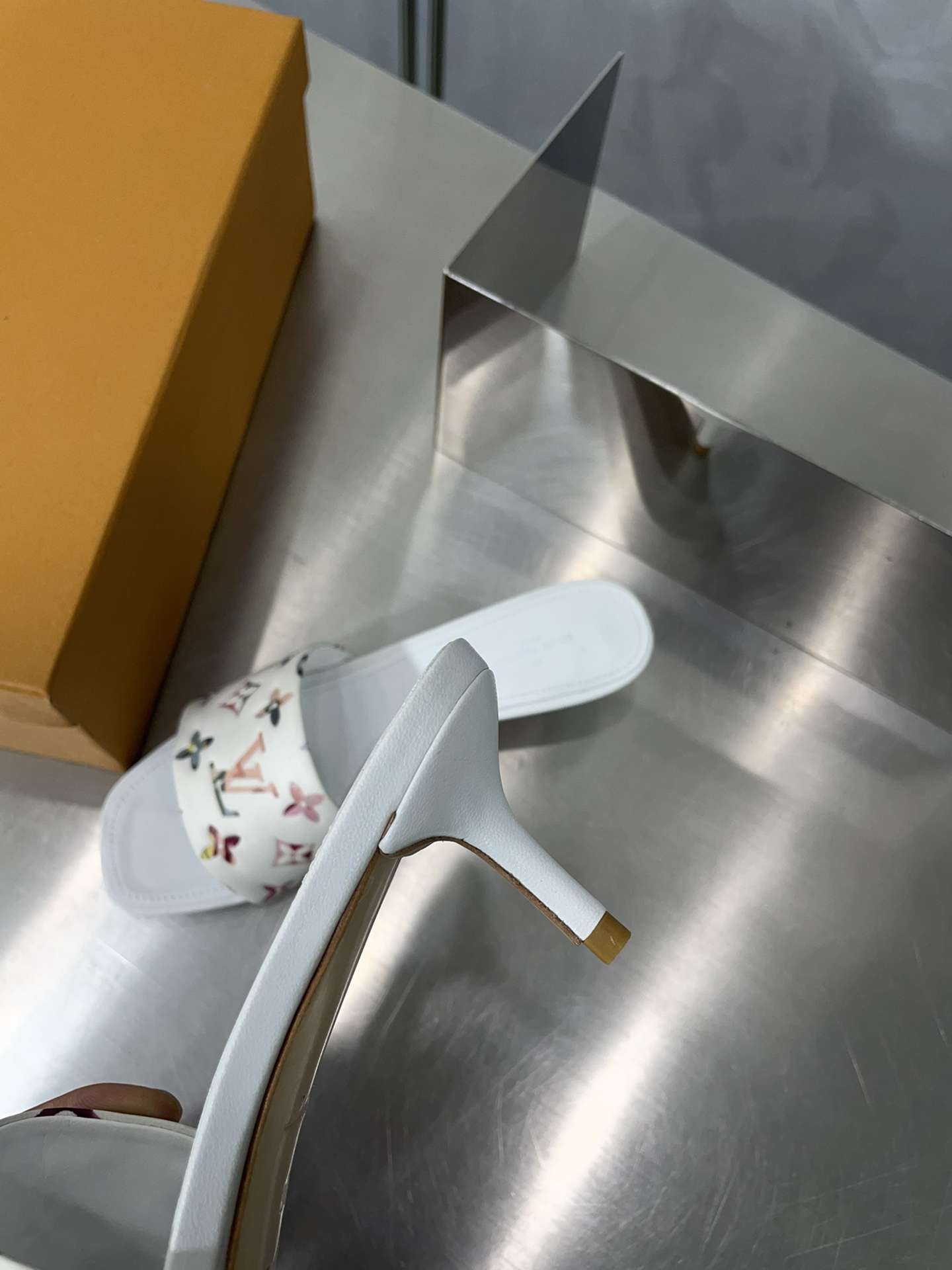 [TOP] Louis Vuitton LV Monogram High Heels - 4 Color