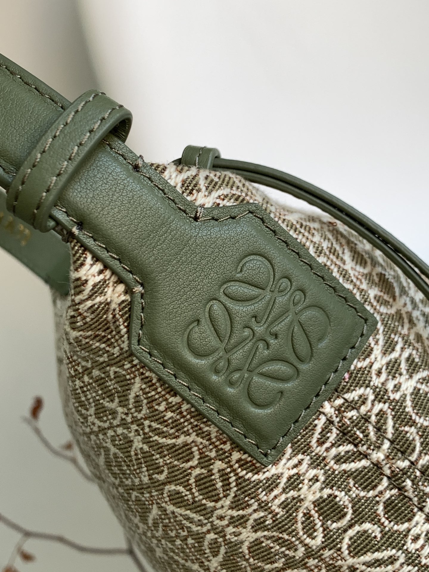 [TOP] LOEWE Mini Cubi Bag Anagram 21*17*12.5cm - Green