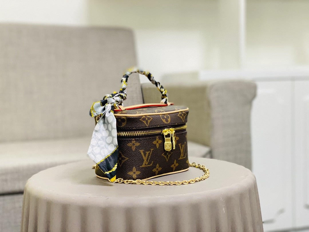 [TOP] Louis Vuitton LV Nice Nano 14x10.2x8.5cm - Brown